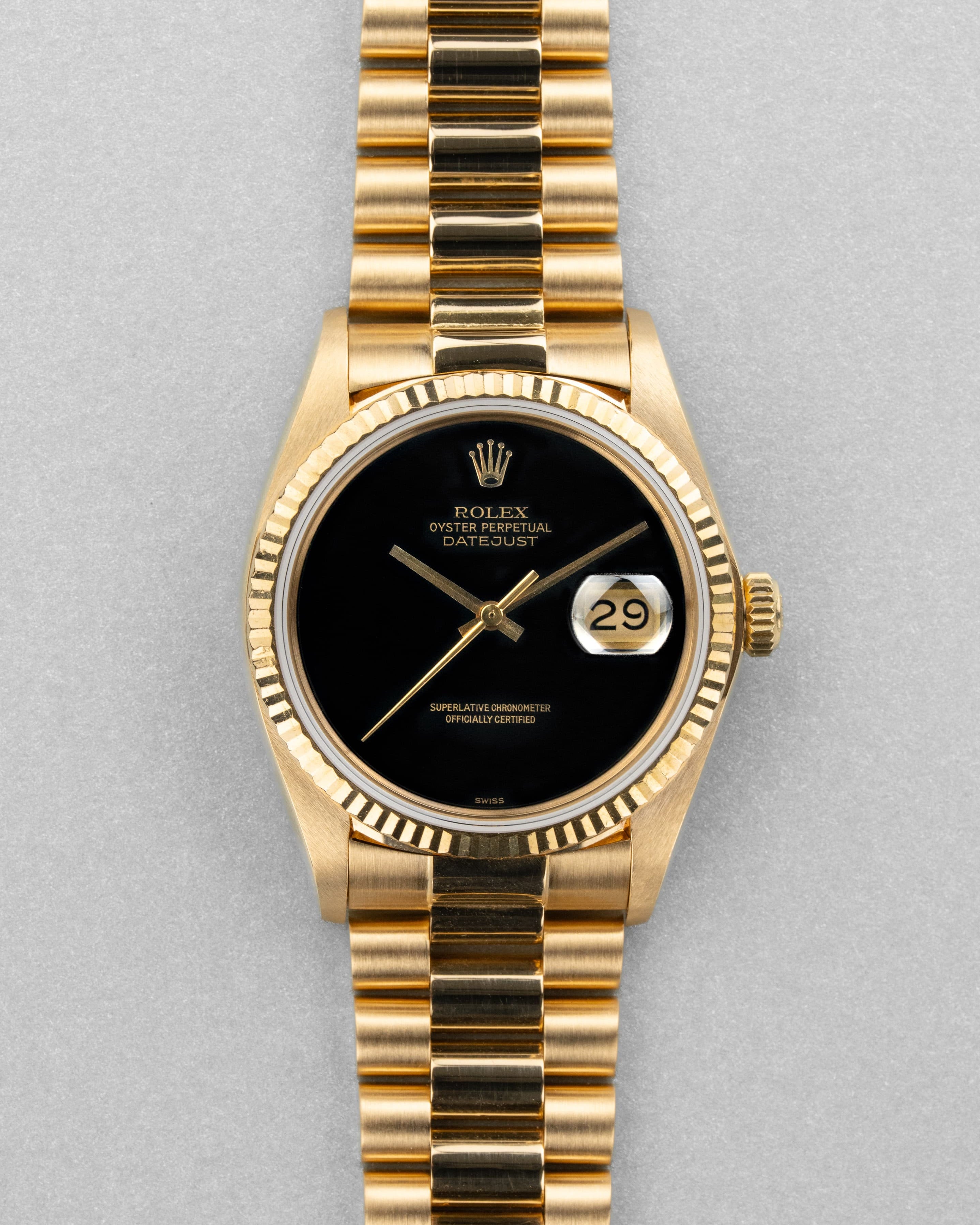WJ8H Superba Rolex Datejust ref. 16018 in oro giallo del 1983 – Quadrante Onyx «SWISS Only» - Fronte