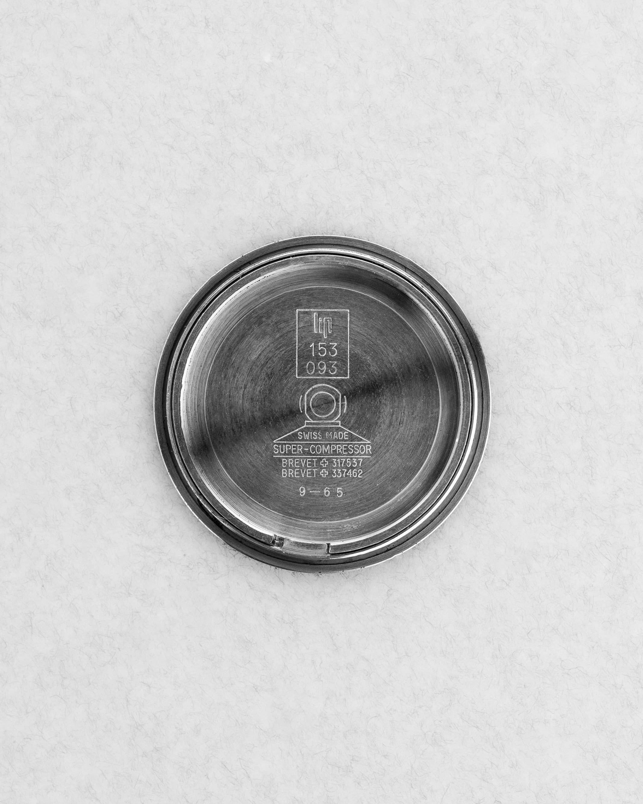 WKBP-AY Rare Lip Nautic Automatic Super-Compressor réf. 153-093 de 1965 – Parfait état - Inside case back