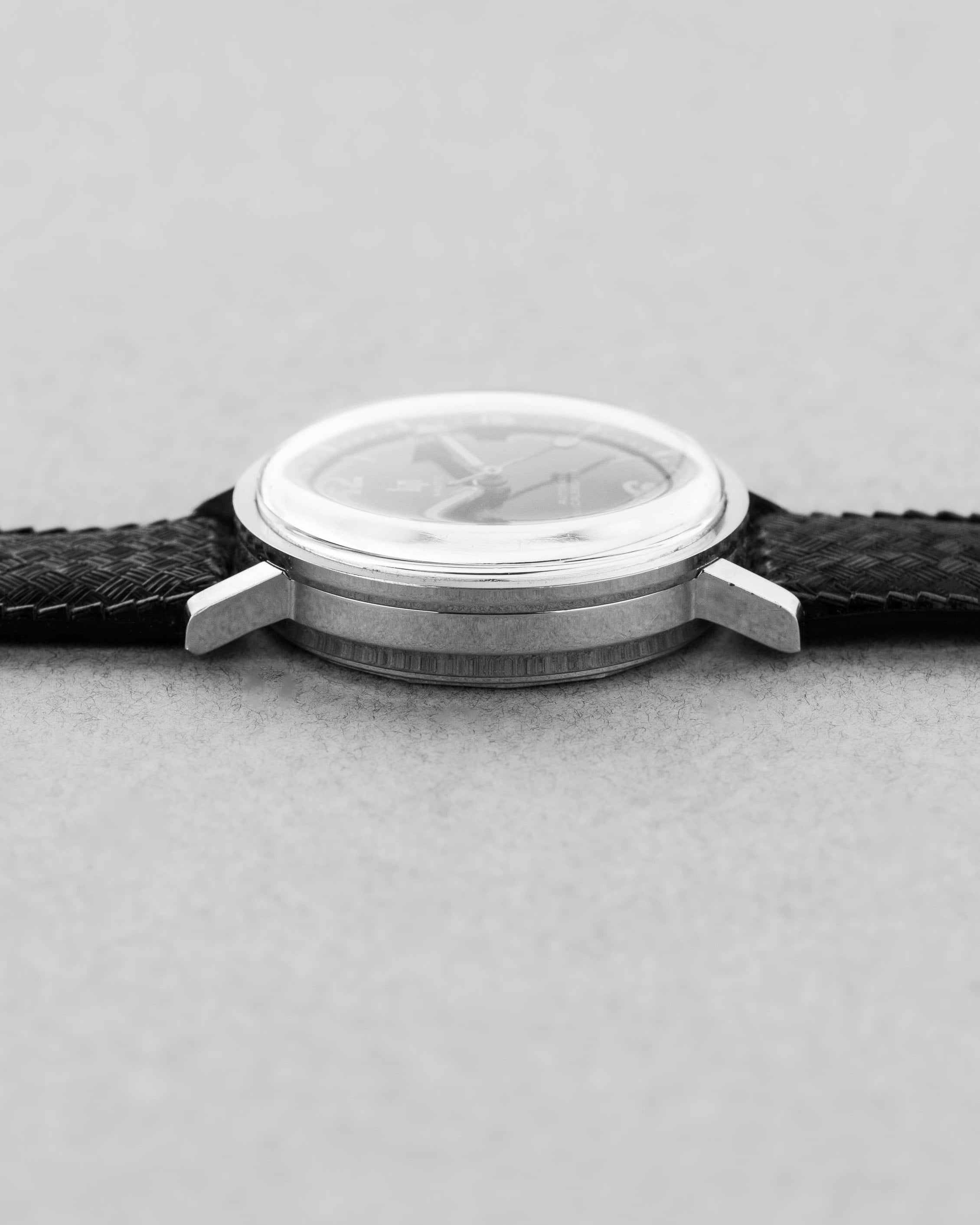 WKBP-SH Rare Lip Nautic Automatic Super-Compressor réf. 153-093 de 1965 – Parfait état - Left side