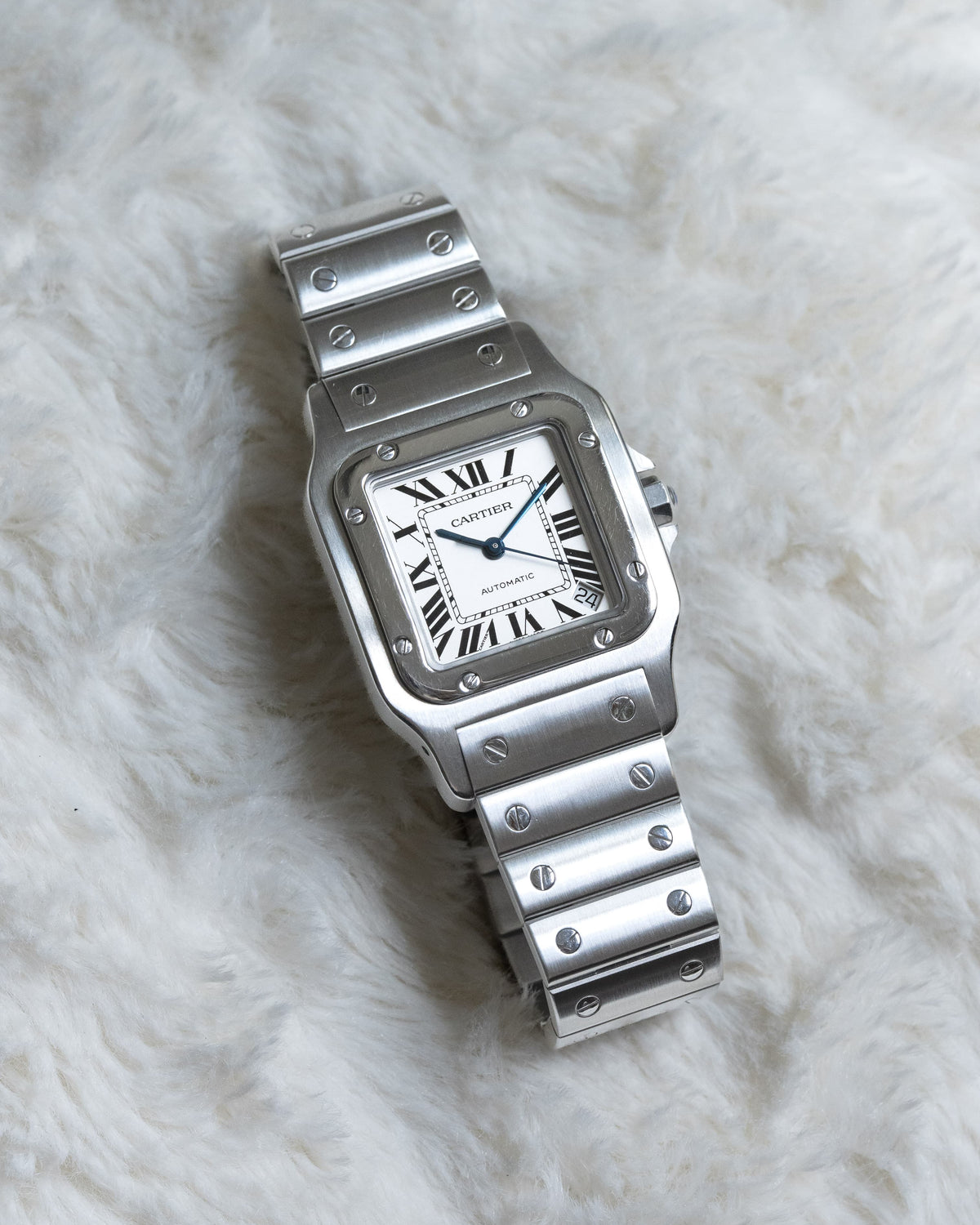 WXQP Cartier Santos Galbée XL réf. 2823 en acier de 2017 – Full Set - Lifestyle
