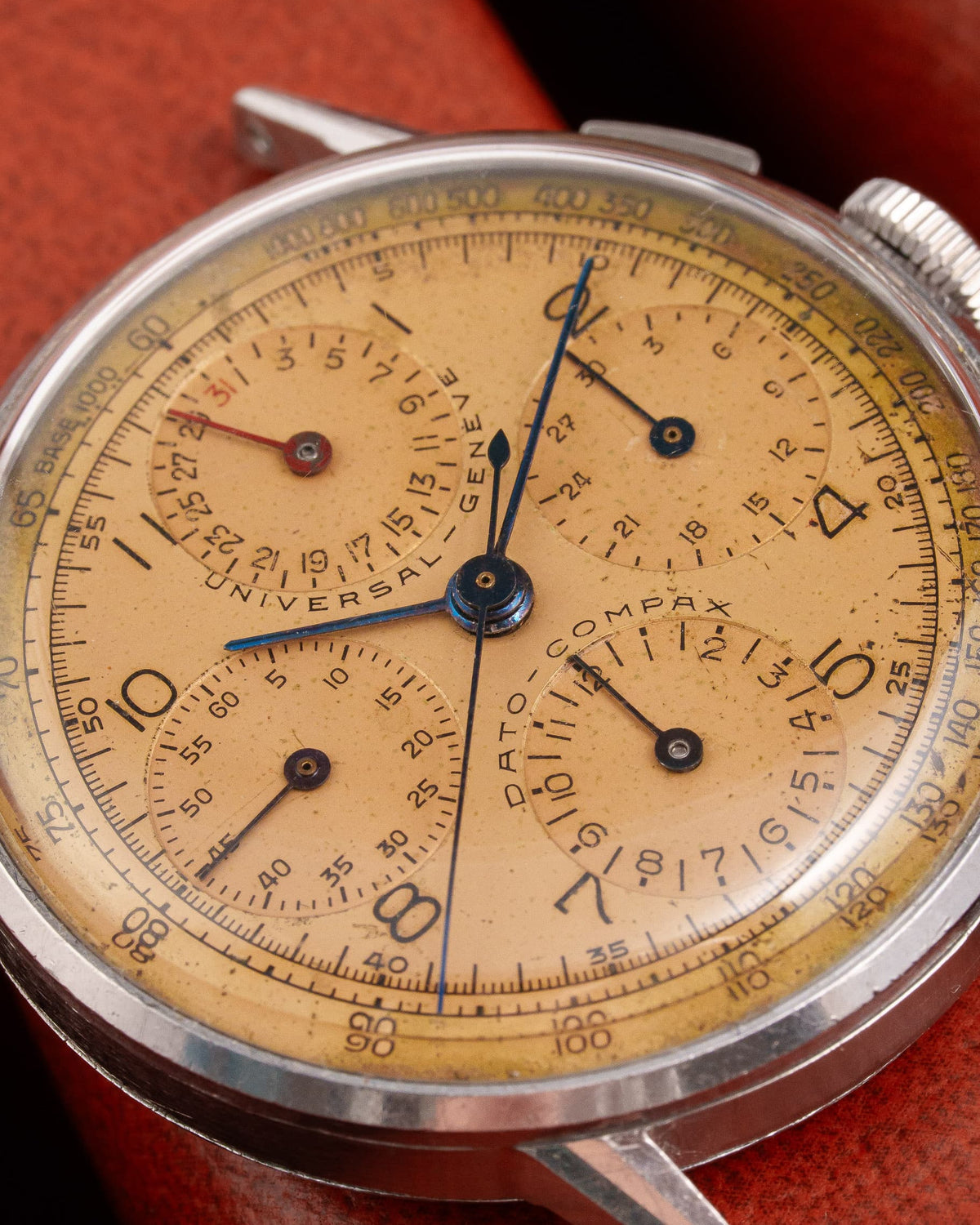 WZYF Rare chronographe Universal Genève Dato-Compax réf. 22530 « Jumbo » en acier, circa 1942 – Jamais poli - Dial