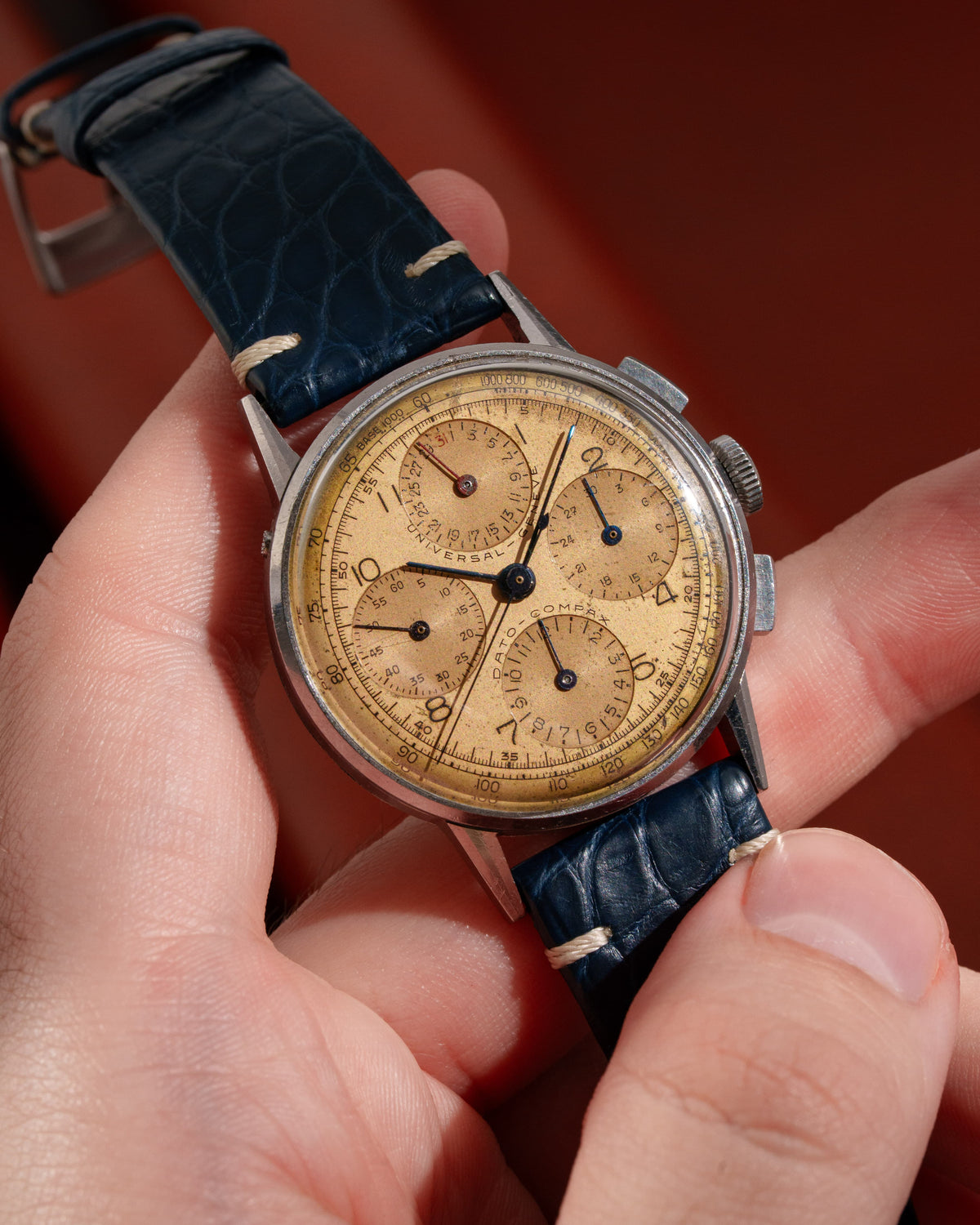 WZYF Rare chronographe Universal Genève Dato-Compax réf. 22530 « Jumbo » en acier, circa 1942 – Jamais poli - Lifestyle
