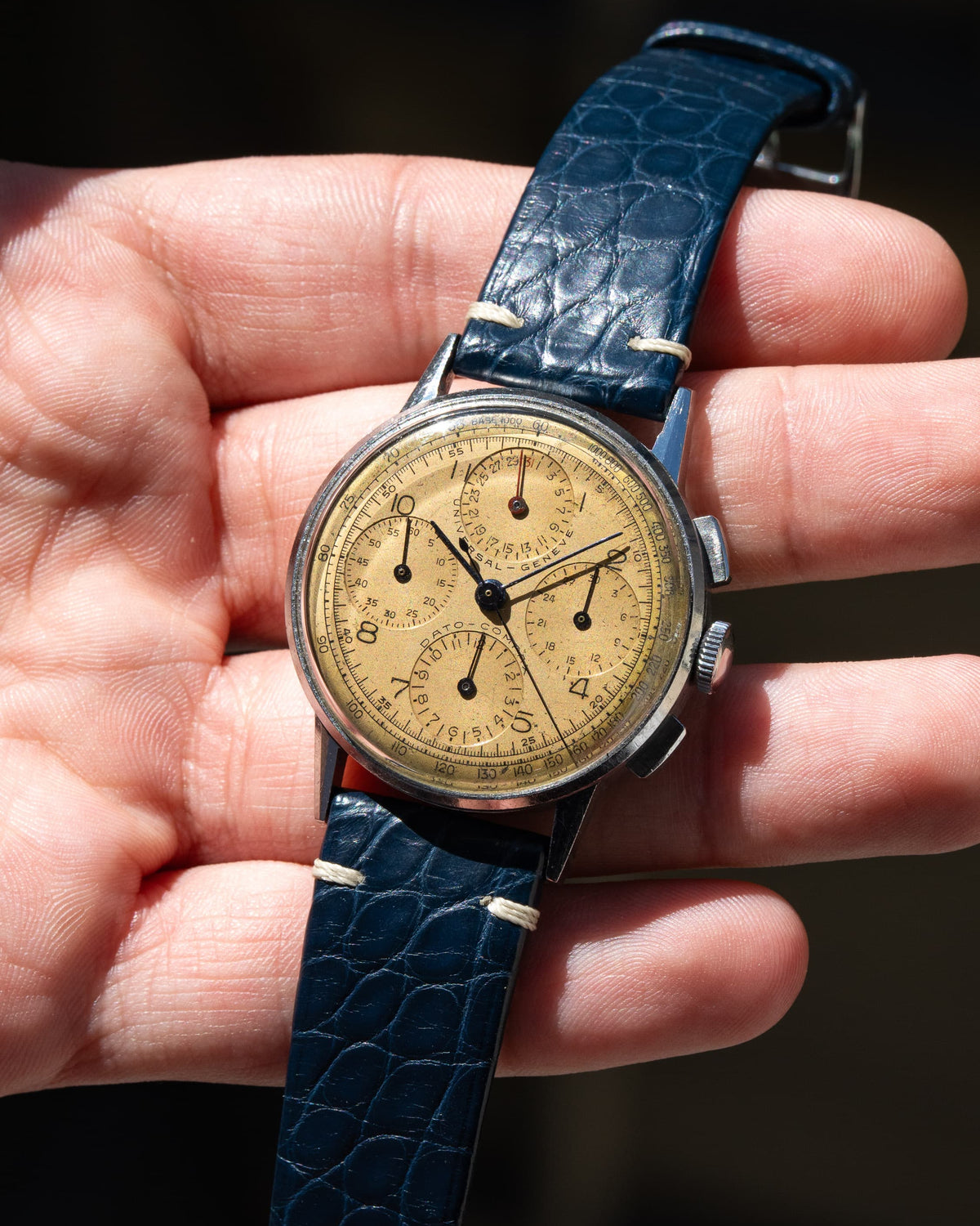 WZYF Rare chronographe Universal Genève Dato-Compax réf. 22530 « Jumbo » en acier, circa 1942 – Jamais poli - Overview