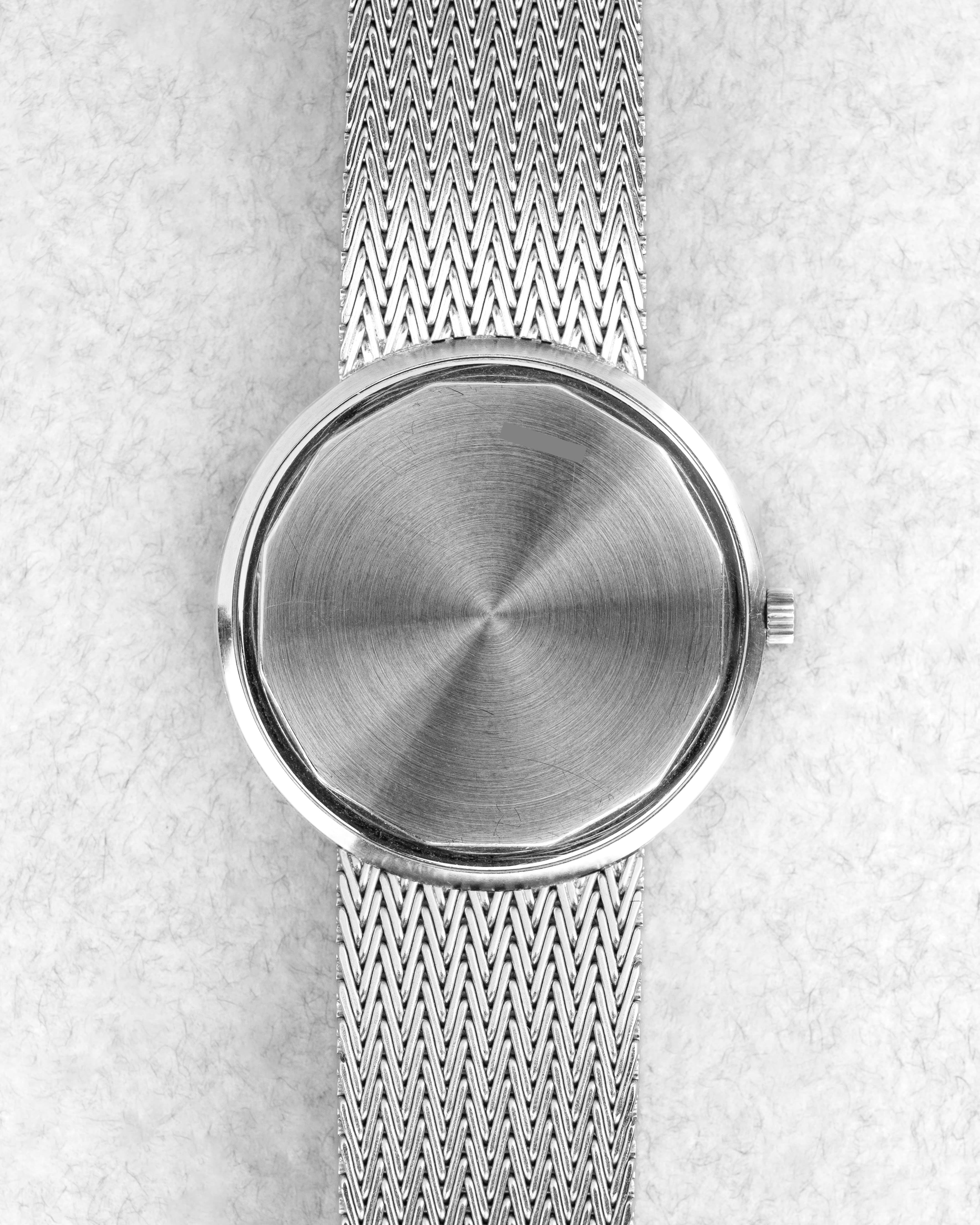 X47E Exceptionnelle Audemars Piguet Fleurs Bleues en or blanc et diamants, probablement unique, Automatique Cal. 2121 - Back