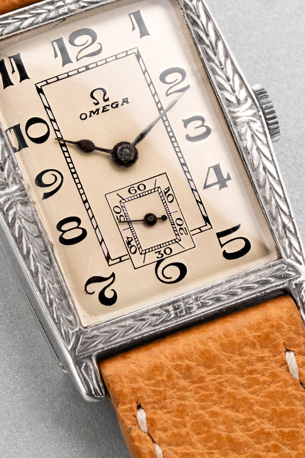 XRCC Superb and Rare Rectangular Omega “Jumbo” in Silver, circa 1929 - Dial