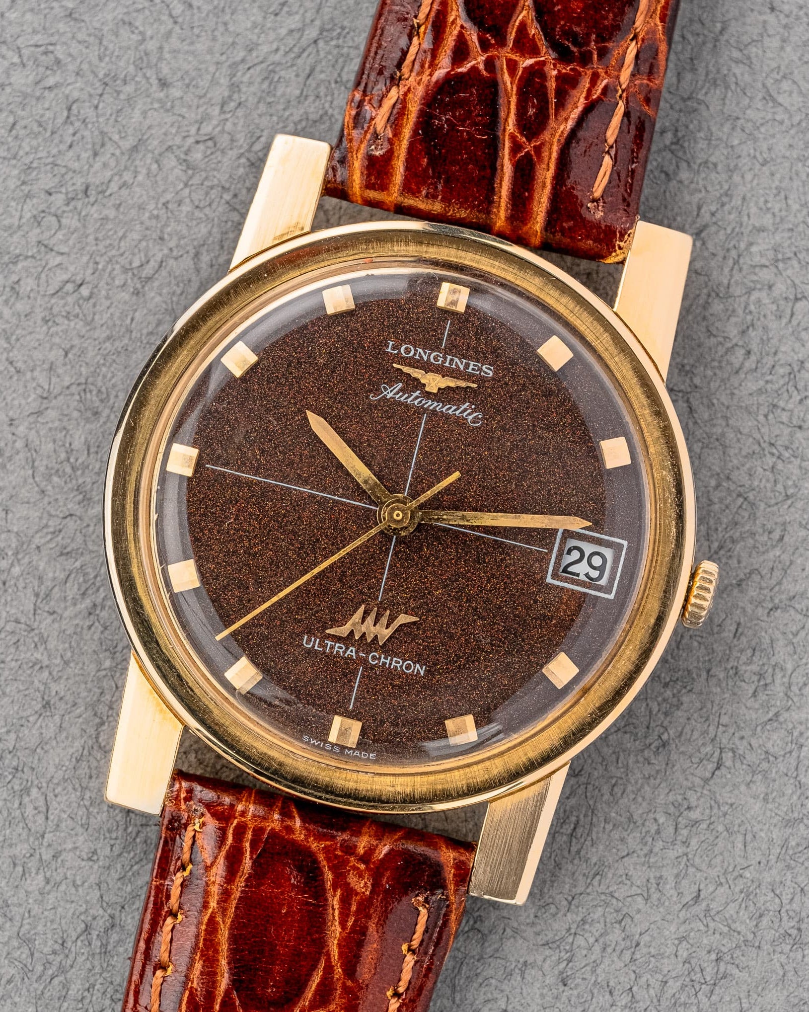 Y1FJ Rare Longines Ultra-Chron Automatic 7828-1 en or jaune - Feature