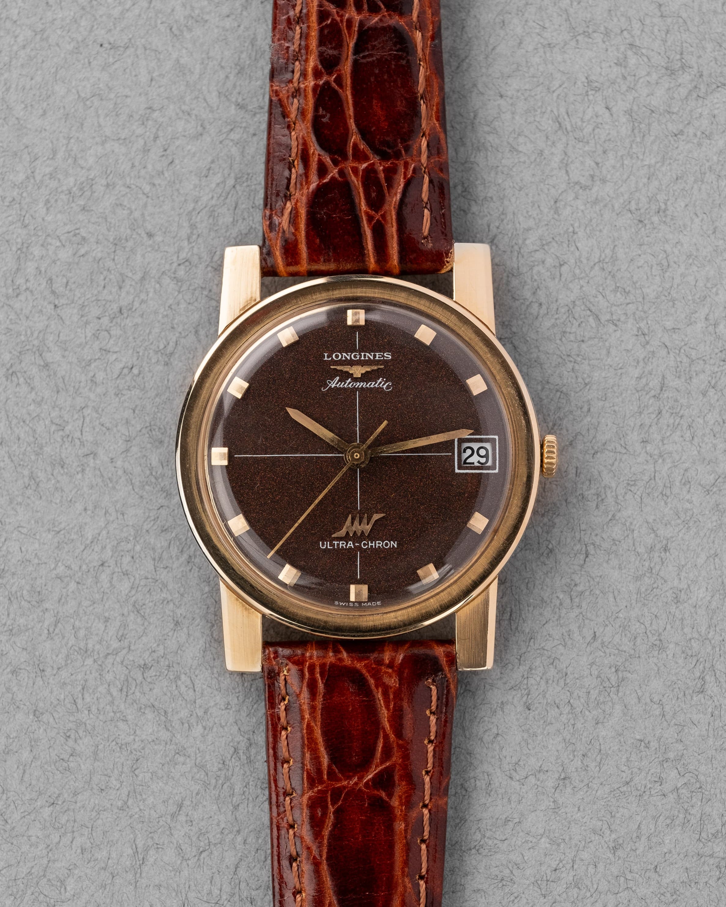 Y1FJ Rare Longines Ultra-Chron Automatic 7828-1 en or jaune - Front