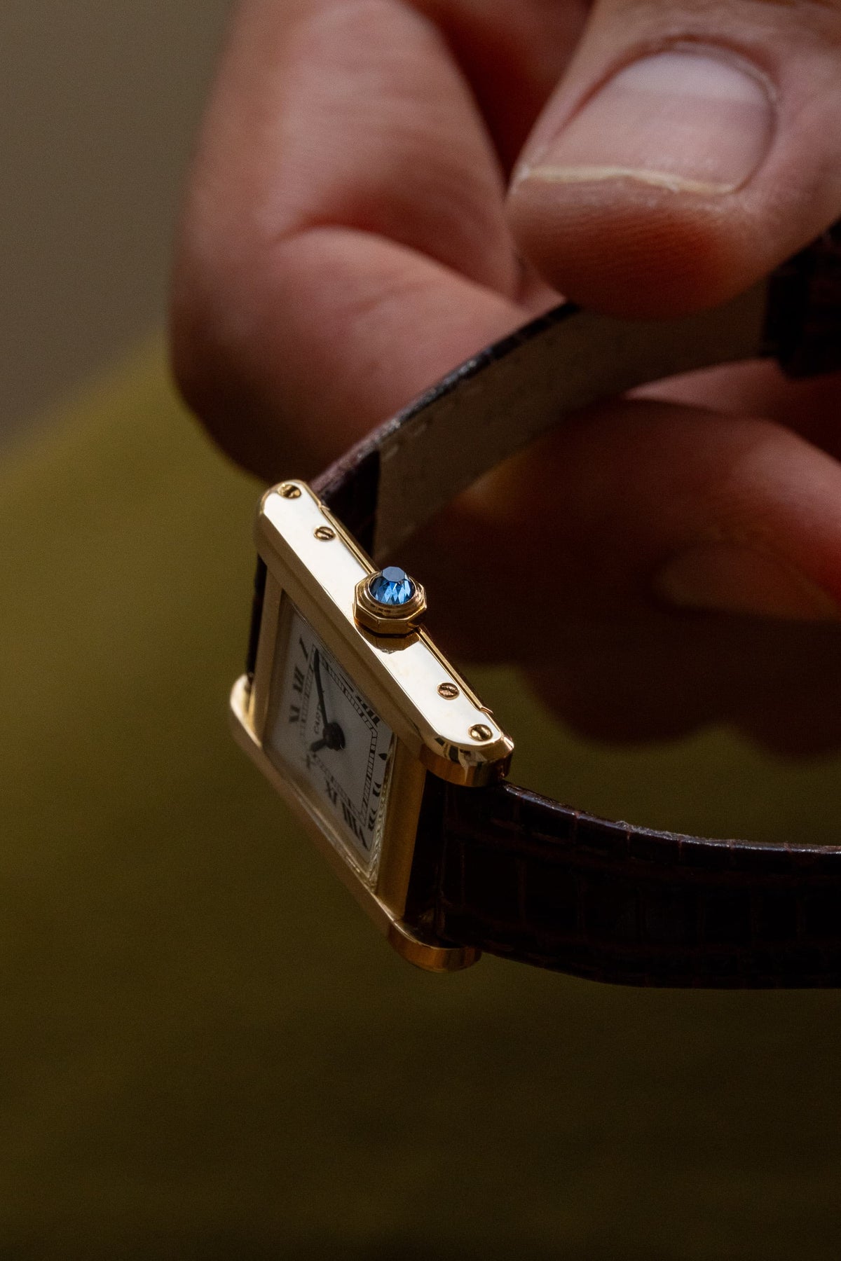 Y2PF Cartier Tank Normale Ref. 78093 in Yellow Gold, circa 1975 – “PARIS” Dial - Right side