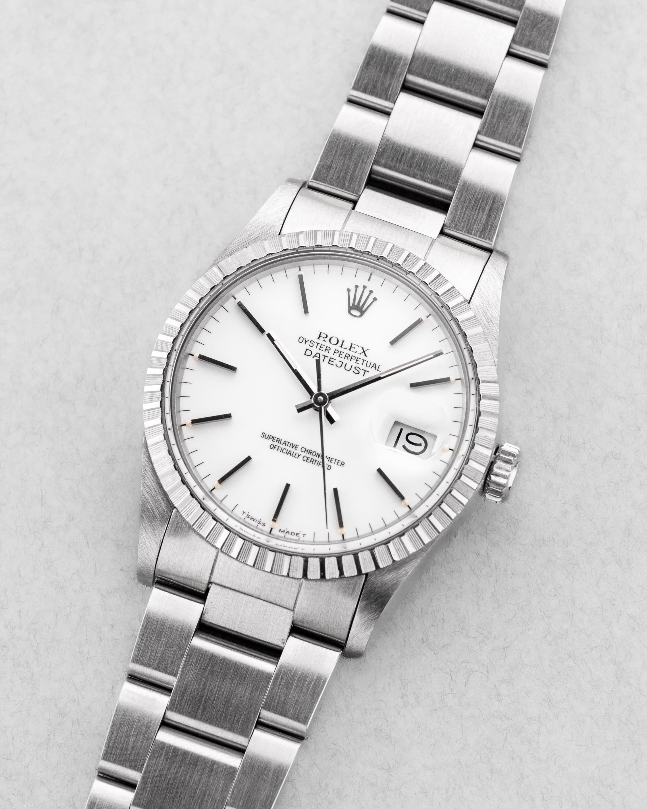 YJMW Rolex Datejust réf. 16030 de 1988 – Cadran « Porcelaine » + Garantie d'origine - Three Quarters