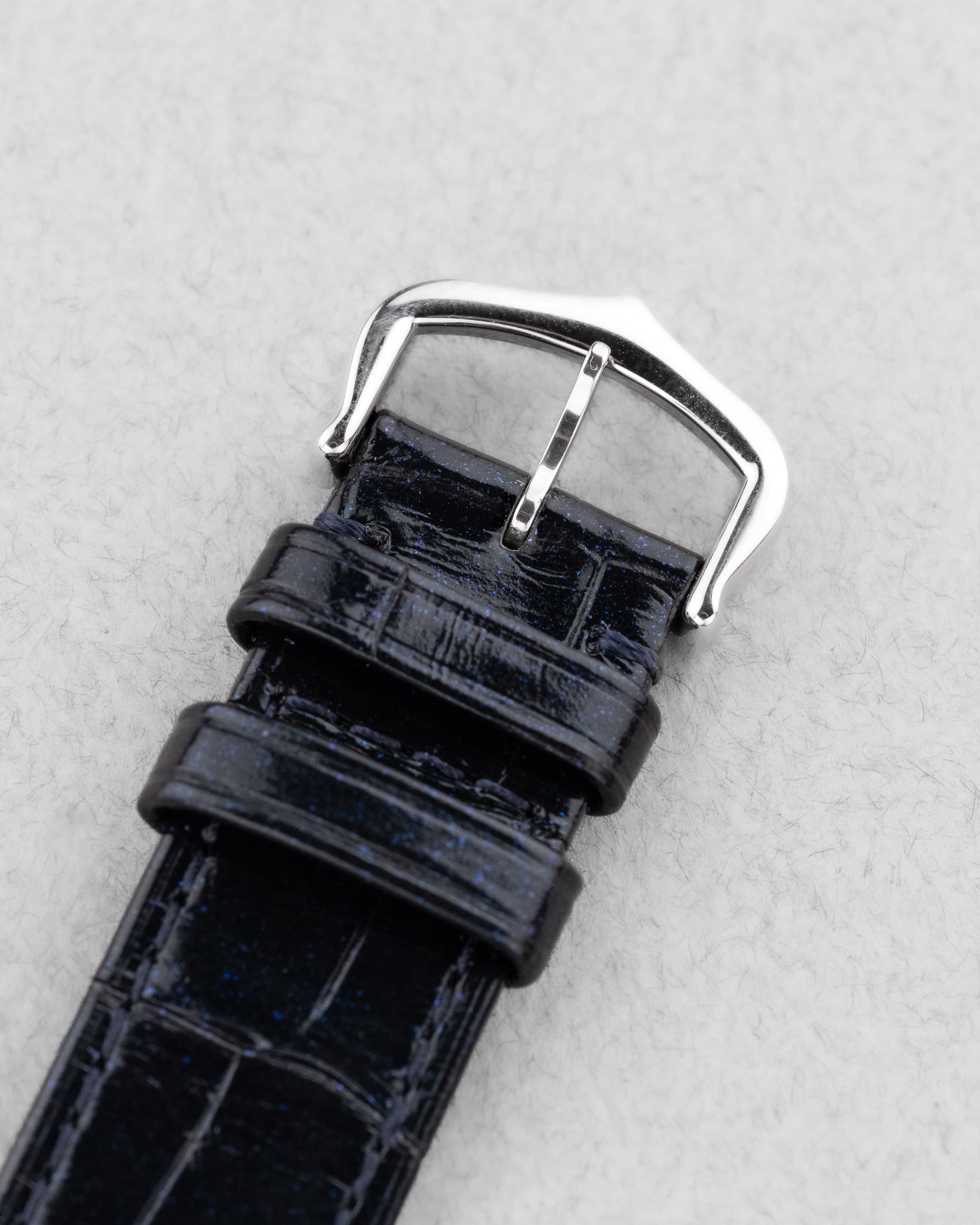 YSVF Cartier Santos-Dumont en Platine et Aventurine bleue, Édition limitée « La Baladeuse », neuve de 2025 - Buckle Outside