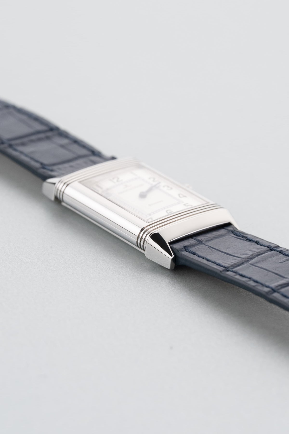 YT6N Jaeger-LeCoultre Reverso “Classique Medium” Quartz in Steel, Ref. 250.8.08 - Left side