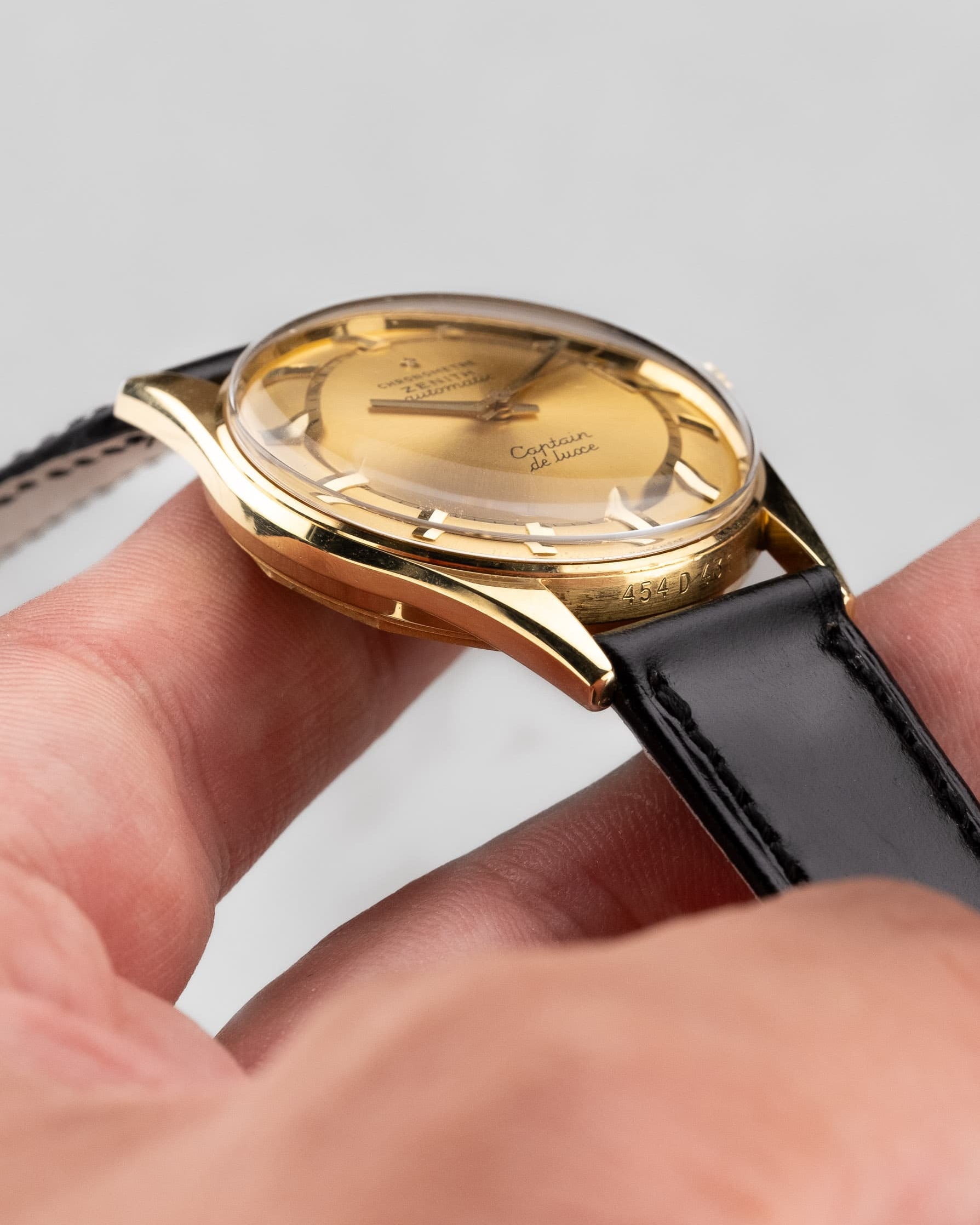 Z3DV Zenith Captain De Luxe Chronomètre Automatic en or jaune de 1970 - Feature