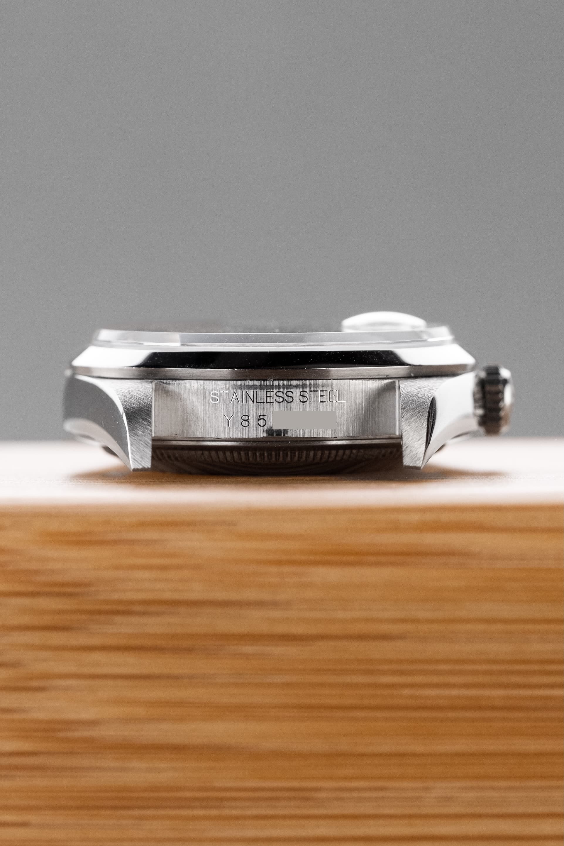 ZXSC Rolex Datejust 16200 Noire de 2002 - Lugs - Serial