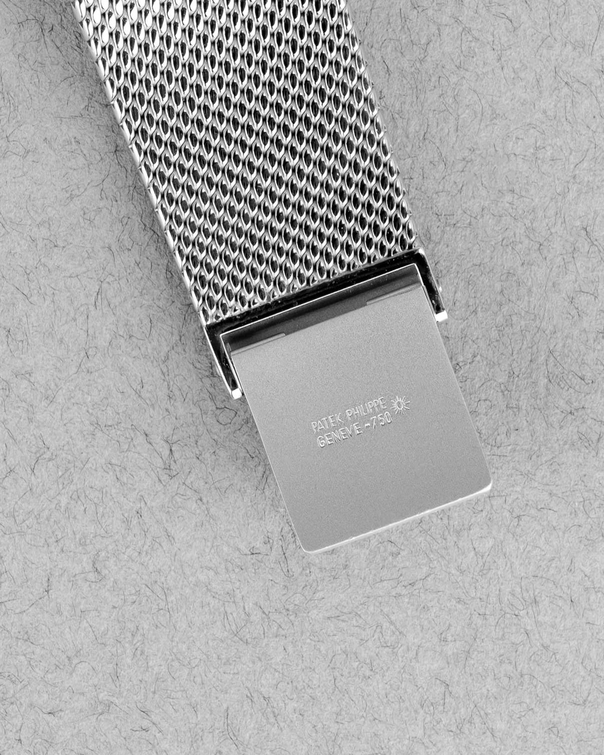 ZY8M Exceptionnelle Patek Philippe Ellipse d'Or 3634 en or blanc - Buckle Inside