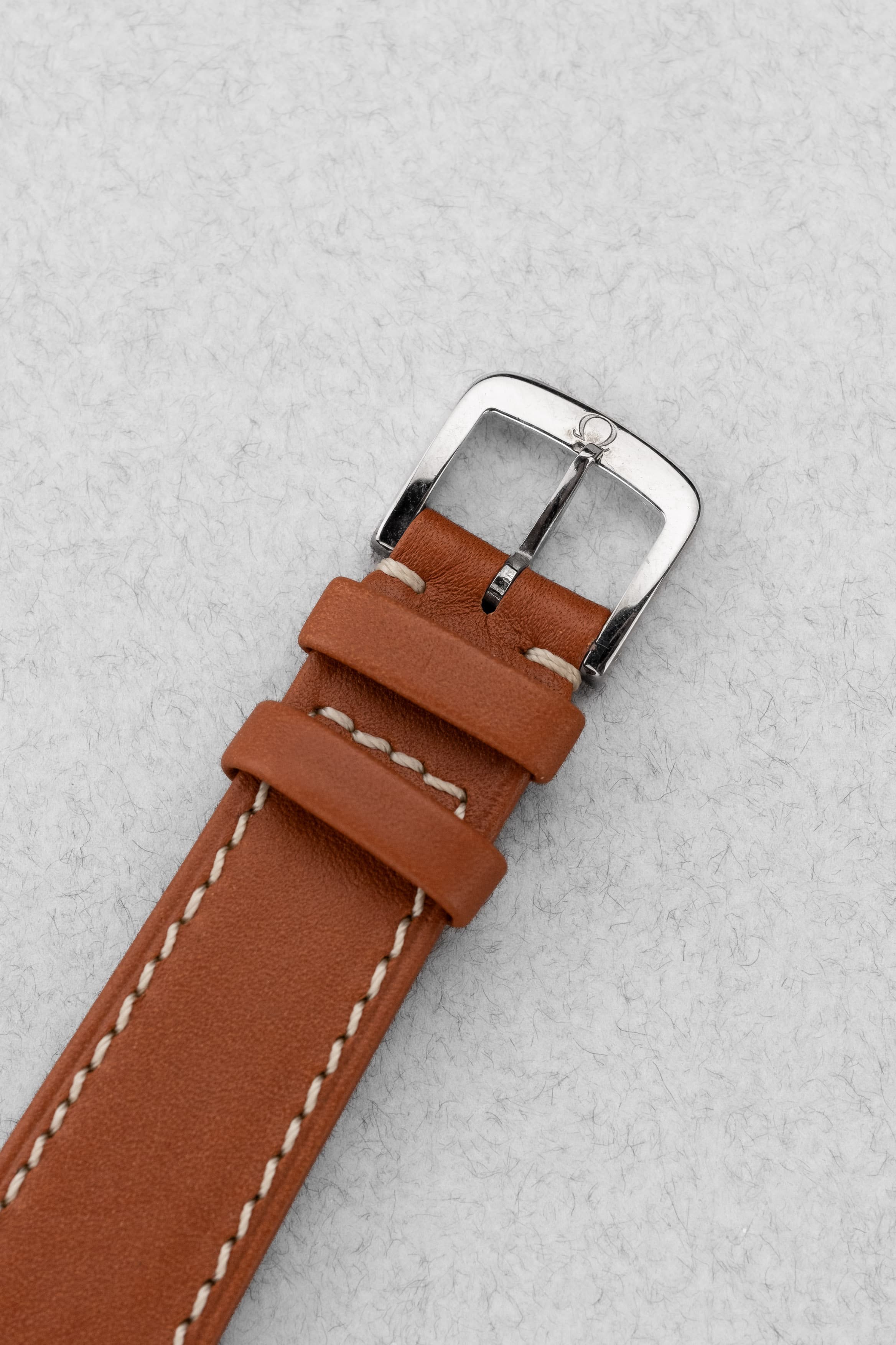 8ZBR Omega Constellation « C-Shape » ST 168.0056 de 1973 - Buckle Outside