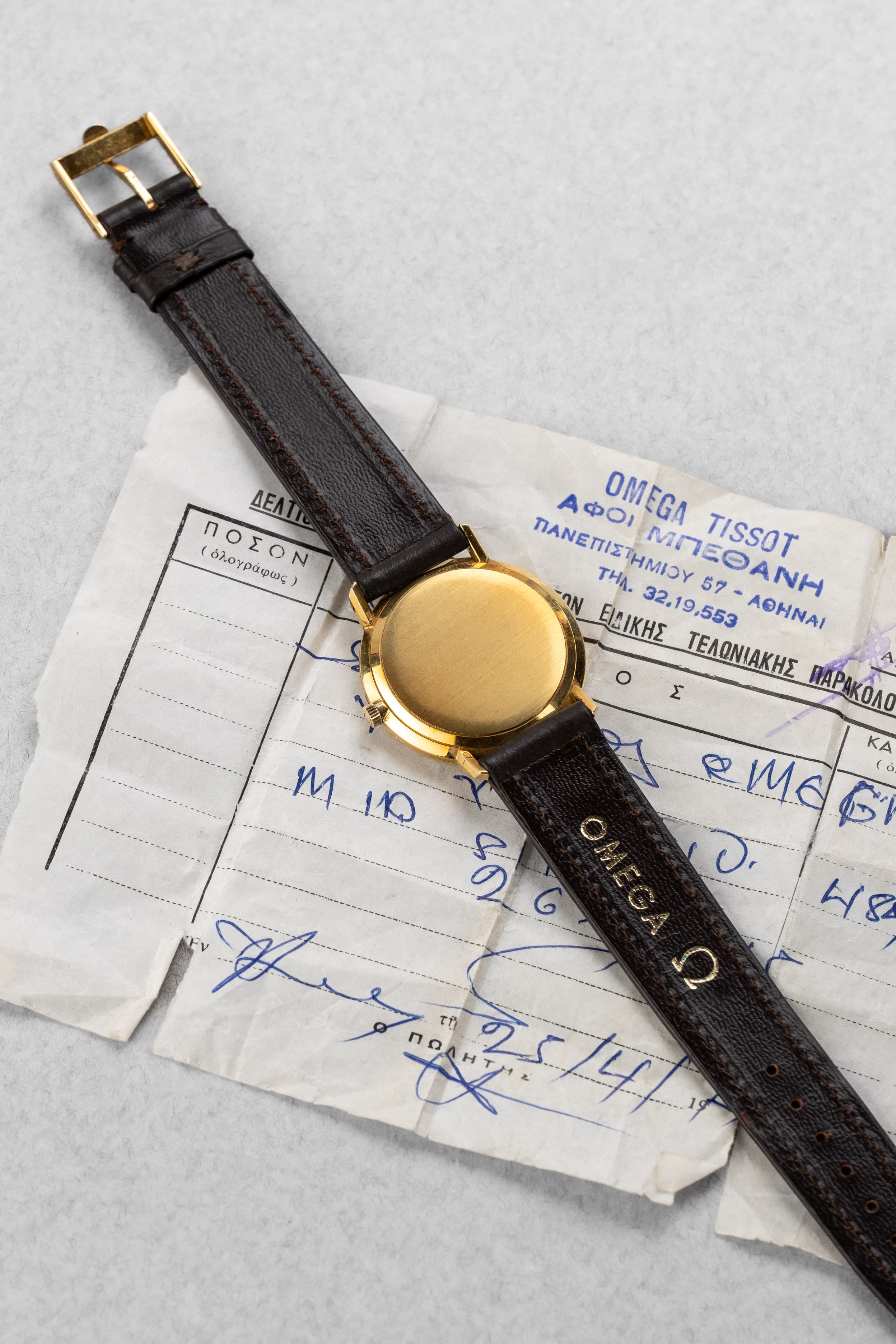 L6DP Omega De Ville Automatic réf. 161.024 en or jaune 18 carats de 1968 – NOS + Facture d'origine - Back