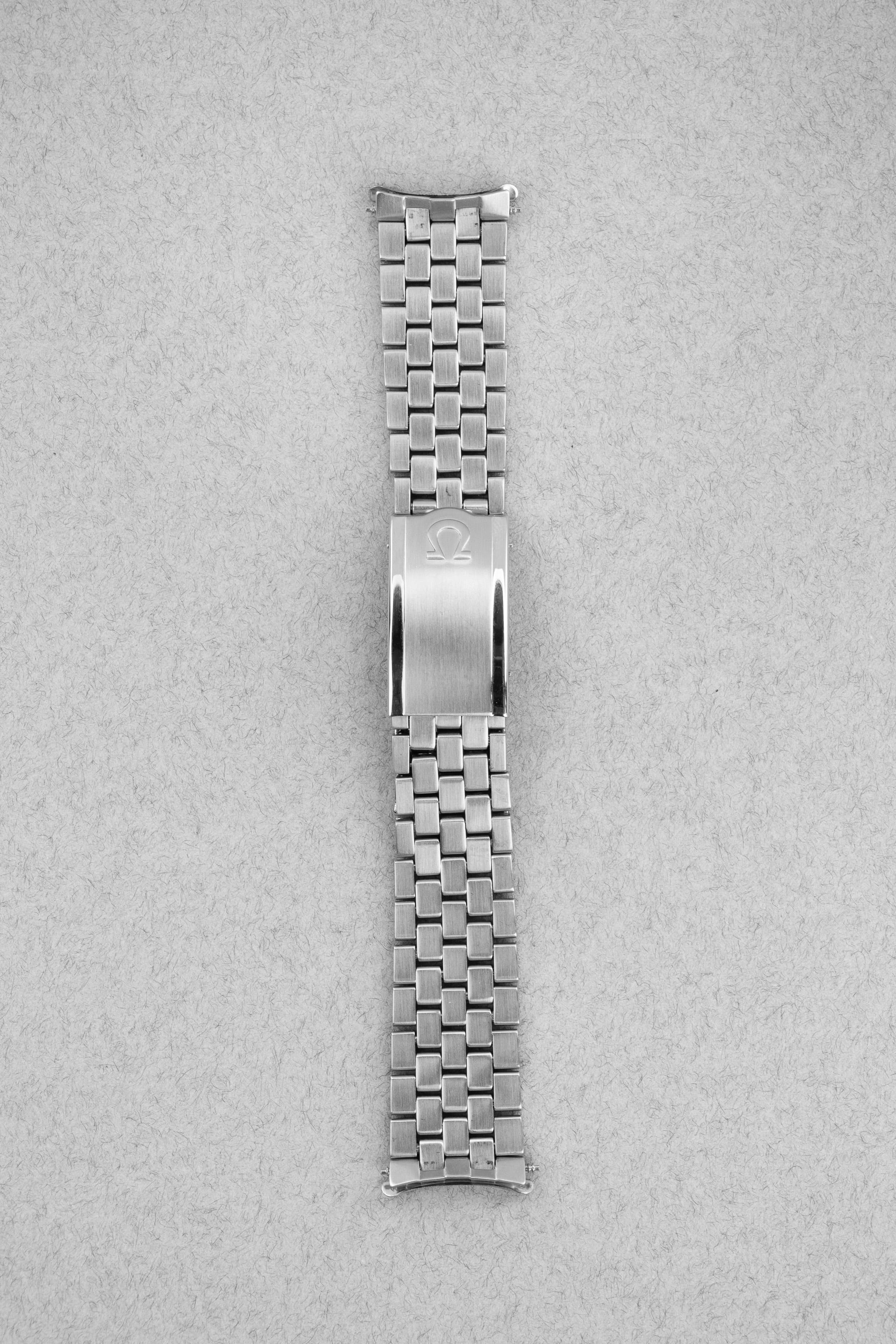 19KE Omega Constellation 168.017 de 1966 – Collector's Set - Bracelet Front
