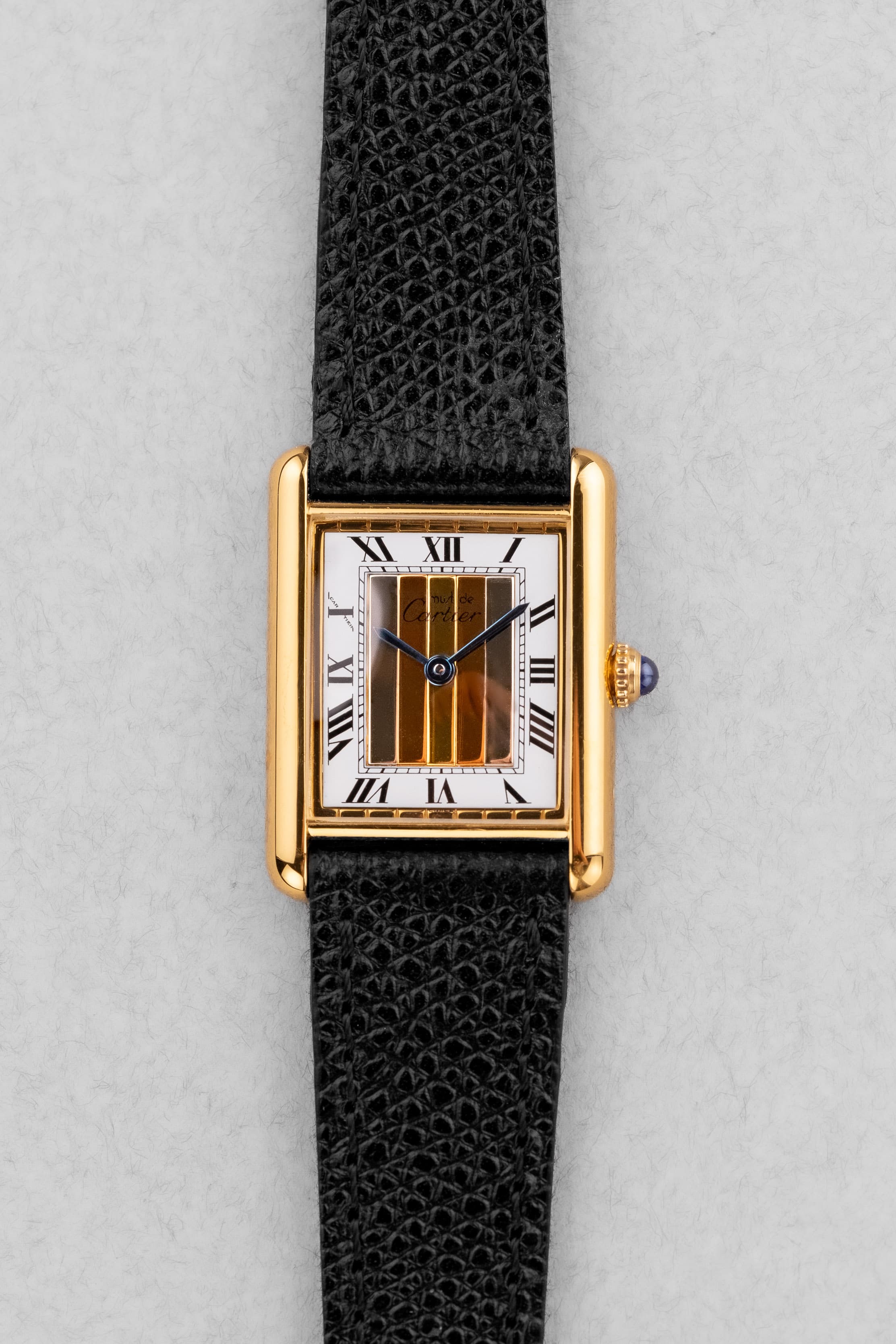 235V-KM Cartier Tank Must Quartz GM 6 « White Trinity + Roman Art Déco » - Front