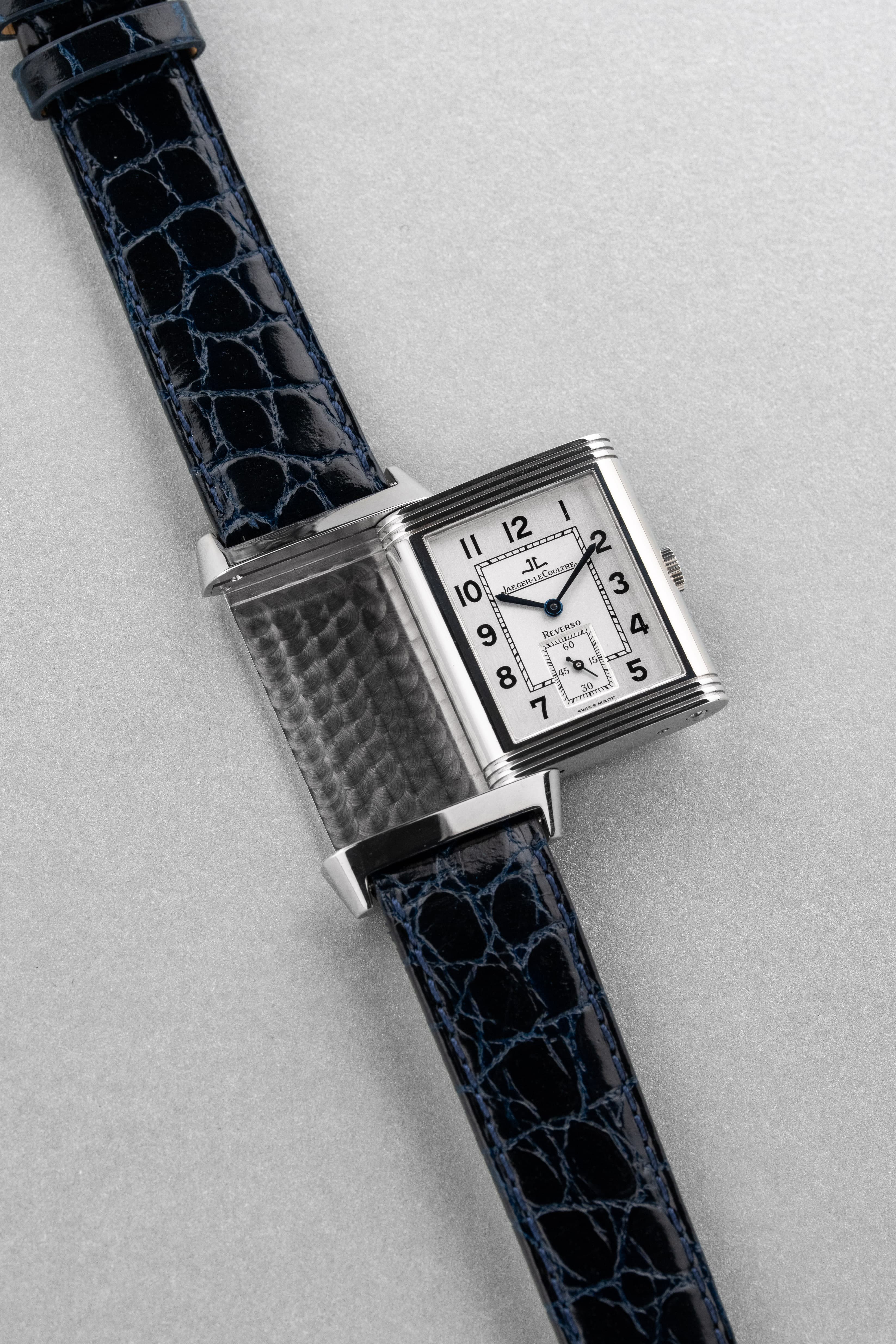 5JQK Jaeger-LeCoultre Reverso « Grande Taille » en acier, réf. 270.8.62/Q2708410 - Three Quarters