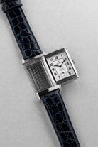 5JQK Jaeger-LeCoultre Reverso «Grande Taille» em aço, ref. 270.8.62/Q2708410 - Três quartos