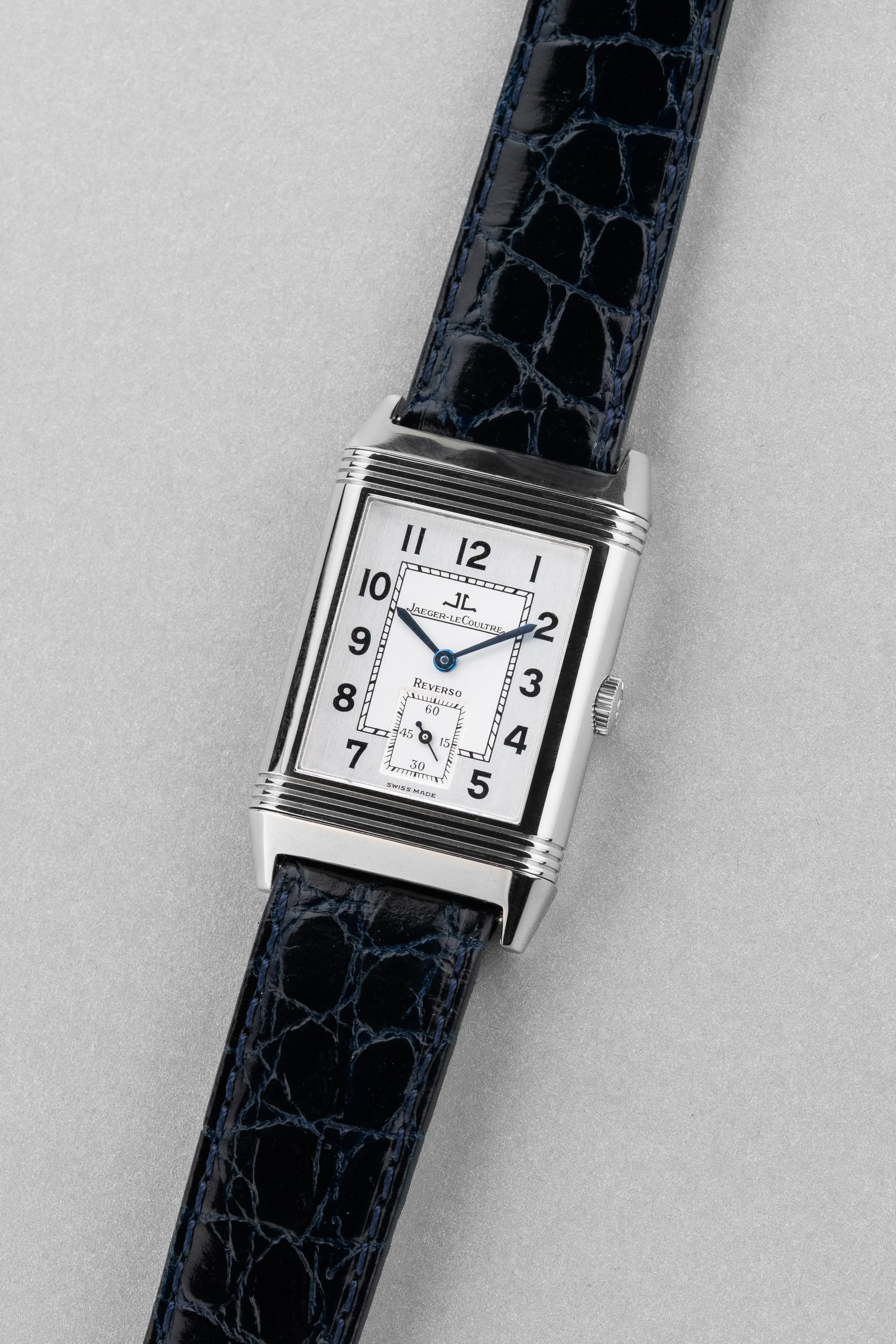 5JQK Jaeger-LeCoultre Reverso « Grande Taille » en acier, réf. 270.8.62/Q2708410 - Three Quarters
