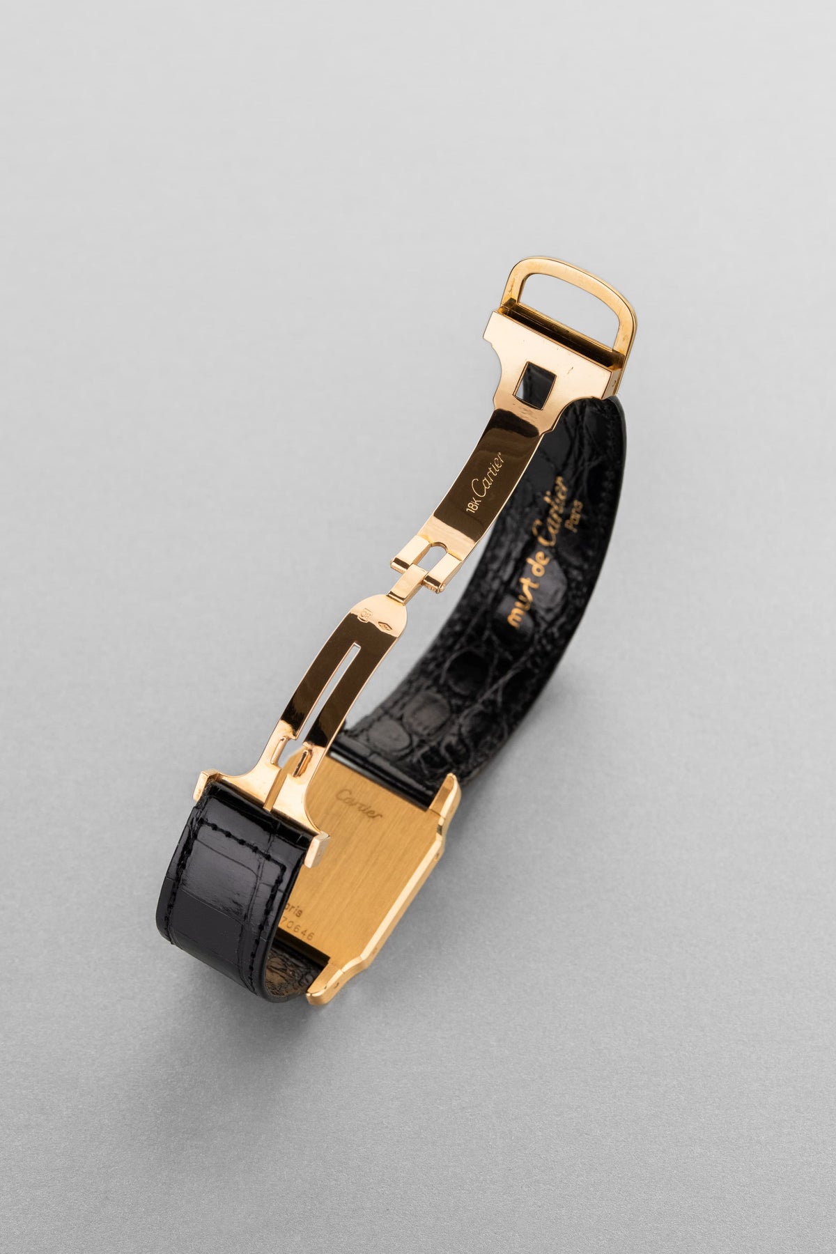 5MDB Sublime Cartier Santos-Dumont GM Ref. 78097 “PARIS” in Yellow Gold, circa 1973 – New Old Stock - Buckle Inside