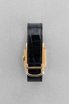 5MDB Sublime Cartier Santos-Dumont GM Ref. 78097 “PARIS” in Yellow Gold, circa 1973 – New Old Stock - Buckle Outside