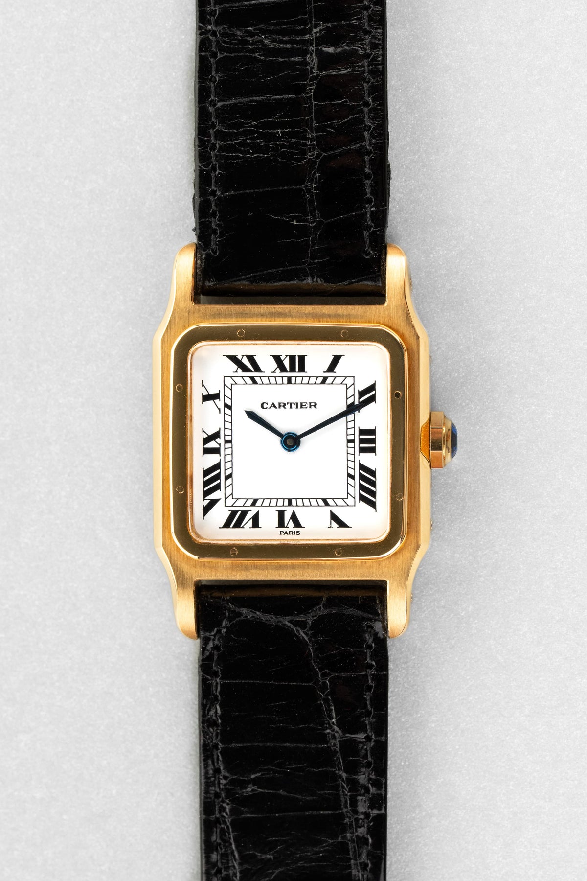5MDB Sublime Cartier Santos-Dumont GM Ref. 78097 “PARIS” in Yellow Gold, circa 1973 – New Old Stock - Front