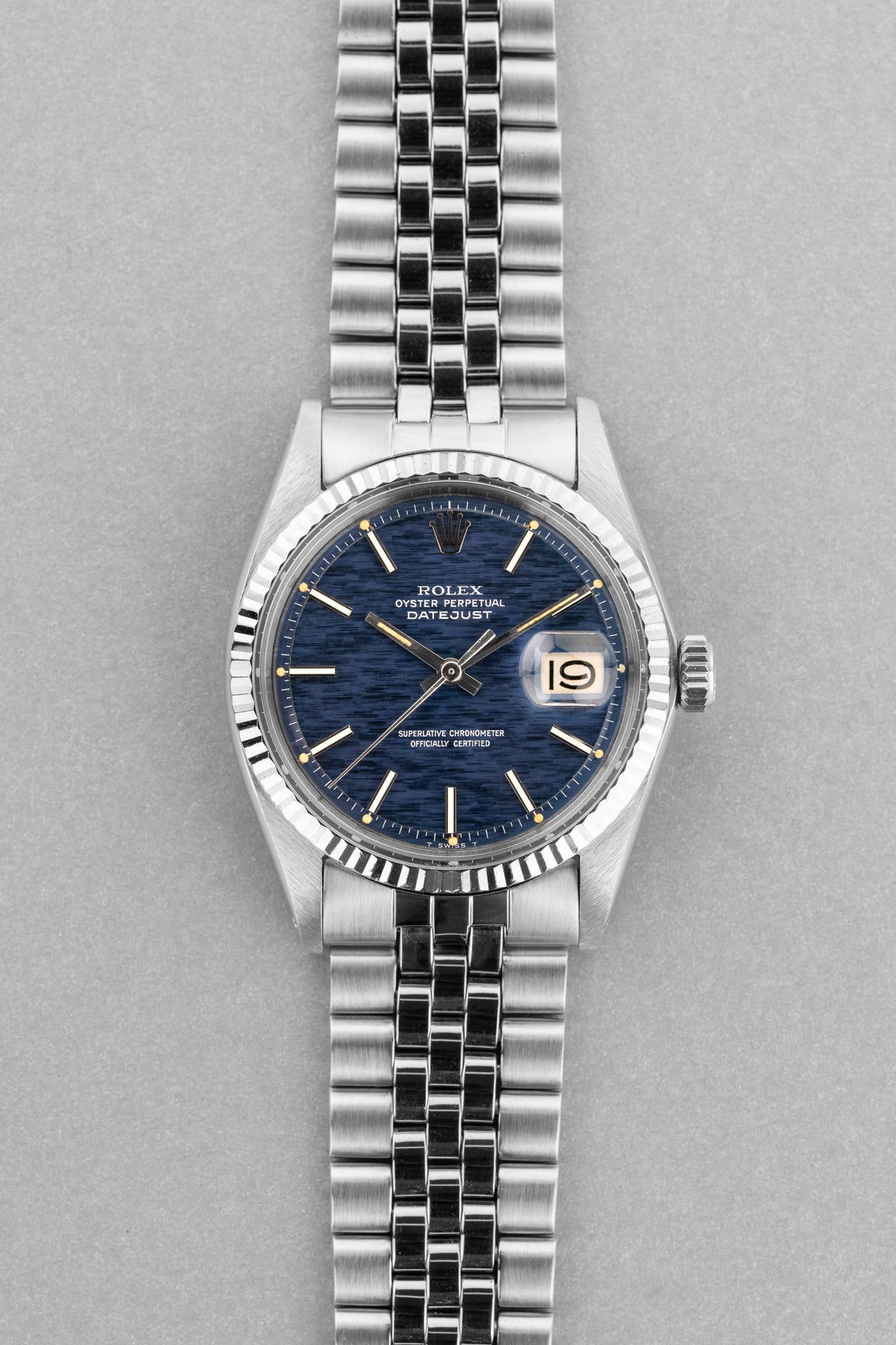 6DQ9 Superb 1969 Rolex Datejust Ref. 1601 in Steel – “Blue Shantung/Mosaic” Dial - Front