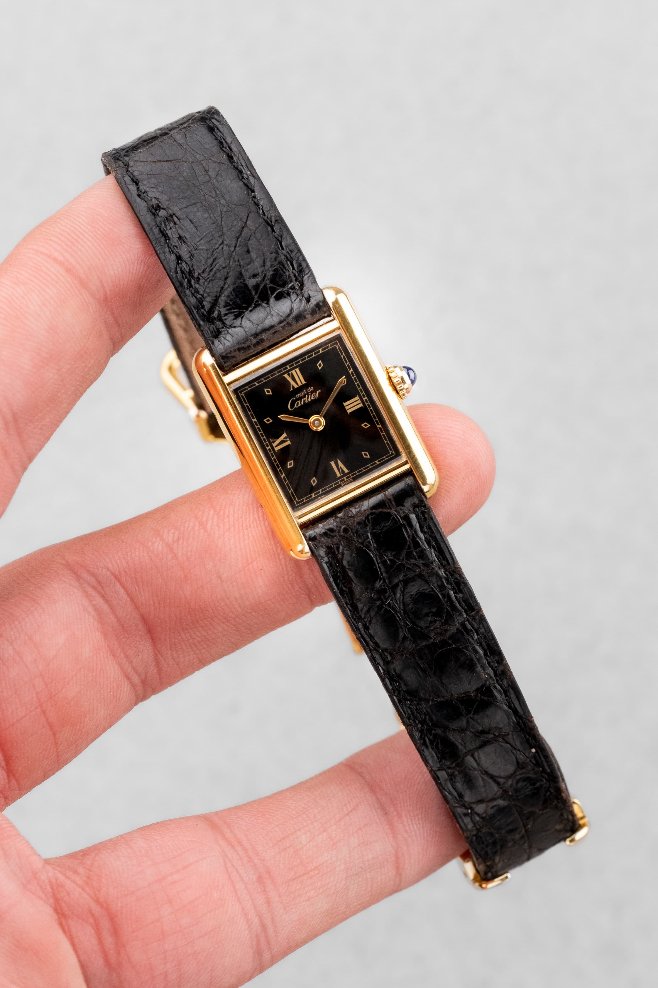 6SAN-Ii Cartier Tank Must Quartz Lady « Black Gold Diamonds » - Lifestyle