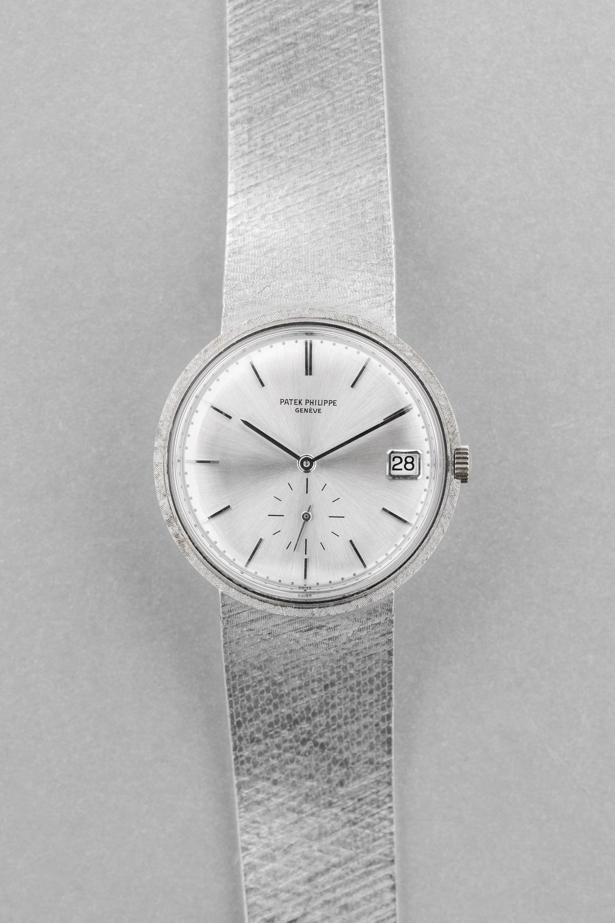6TFR Patek Philippe Calatrava 3445/6 自動上鍊「Florentine」白金腕錶，circa 1968 - 正面