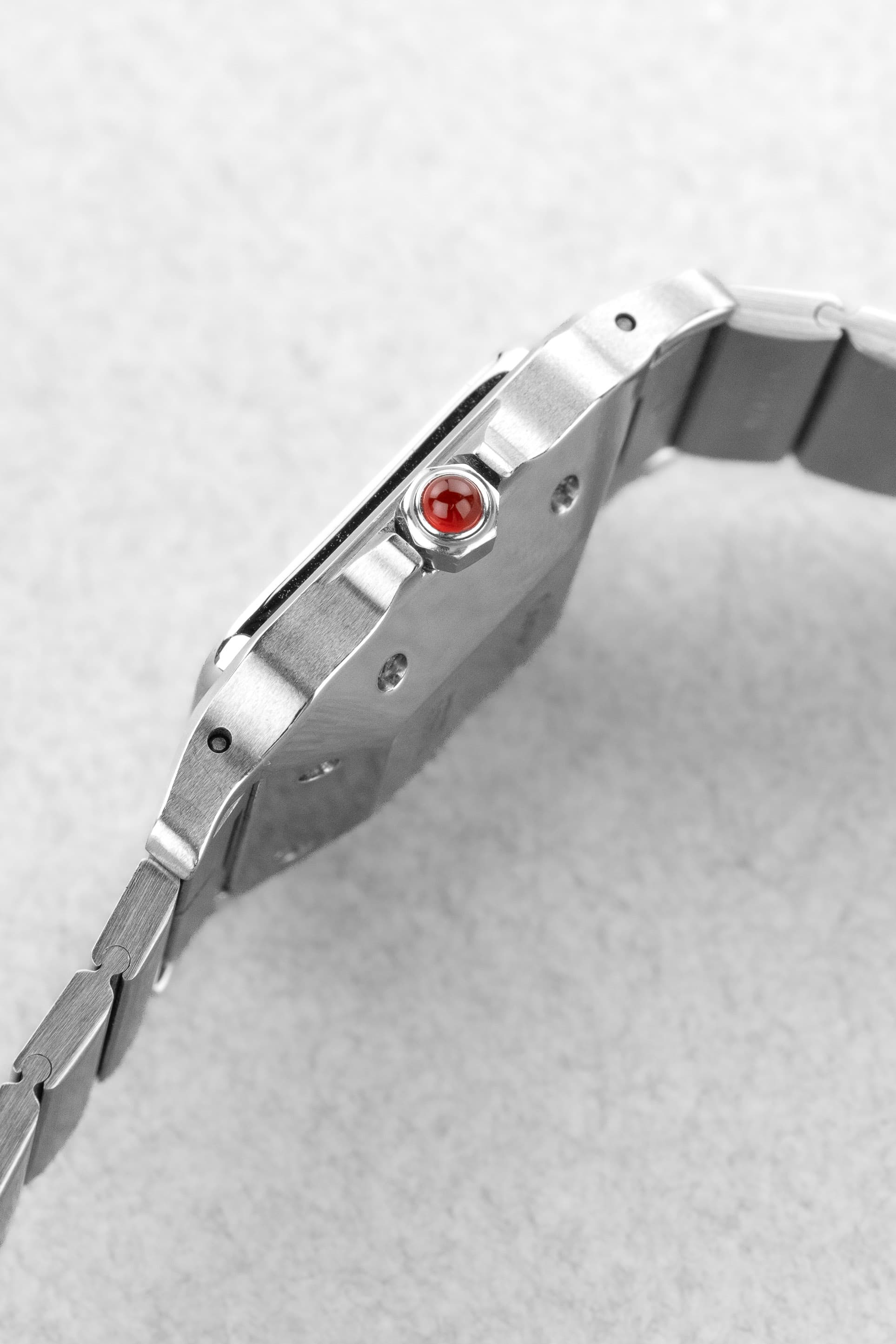 39PK Cartier Santos Carrée « Red/Burgundy » réf. 2960 – « SWISS Only » - Right side