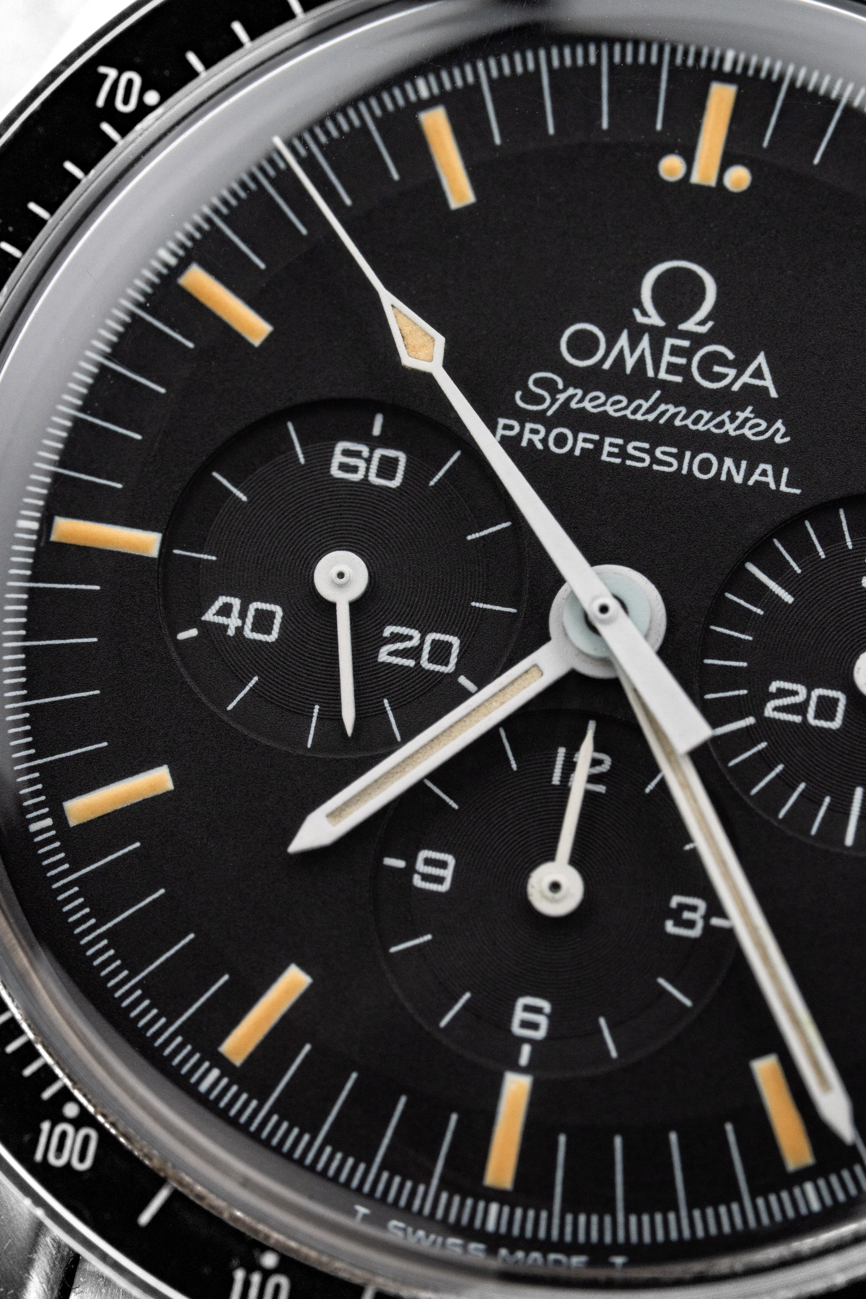 8H6E Omega Speedmaster Moonwatch ref. 3590.50/145.022 circa 1992 – Tritium patinato - Quadrante