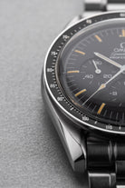 8H6E Omega Speedmaster Moonwatch ref. 3590.50/145.022 circa 1992 – Tritium patinato - Lato sinistro