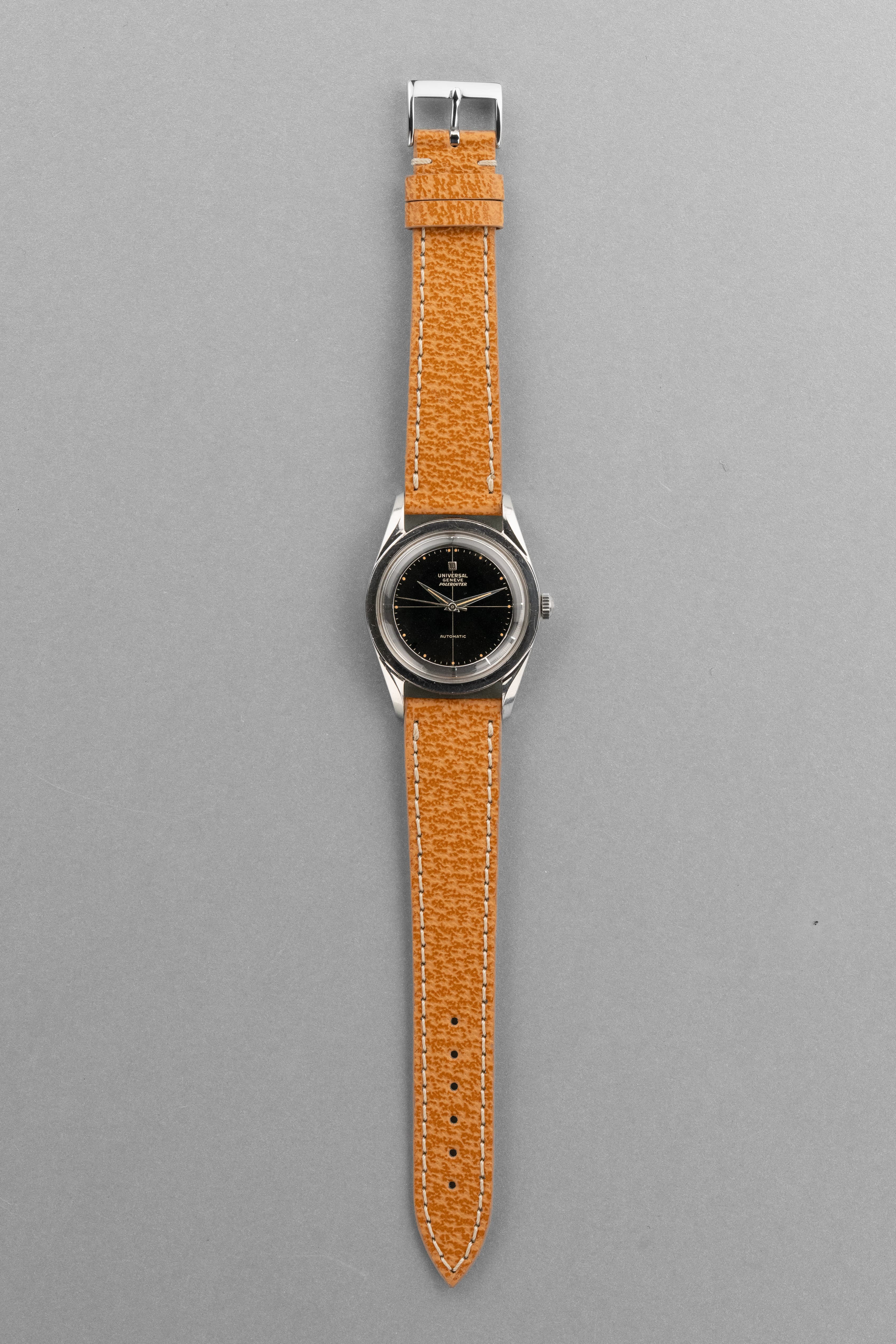 8H9A Superbe Universal Genève Polerouter réf. 20217/4 de 1955-1956 - Overview
