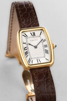 8URX Cartier « Tank Fabergé/Square Incurvée PARIS » réf. 78101 en or jaune, circa 1973 - Feature