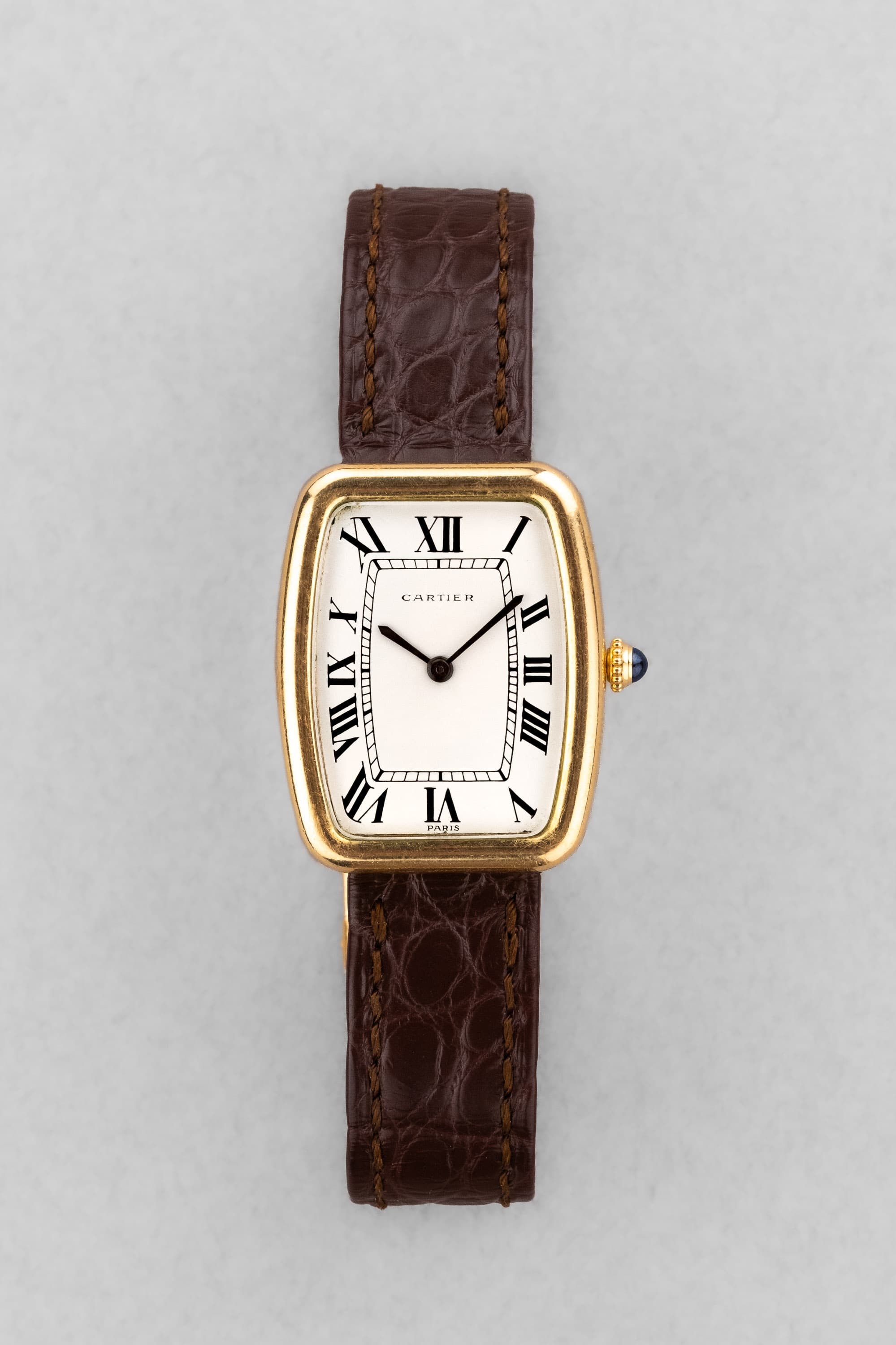 8URX Cartier « Tank Fabergé/Square Incurvée PARIS » réf. 78101 en or jaune, circa 1973 - Front