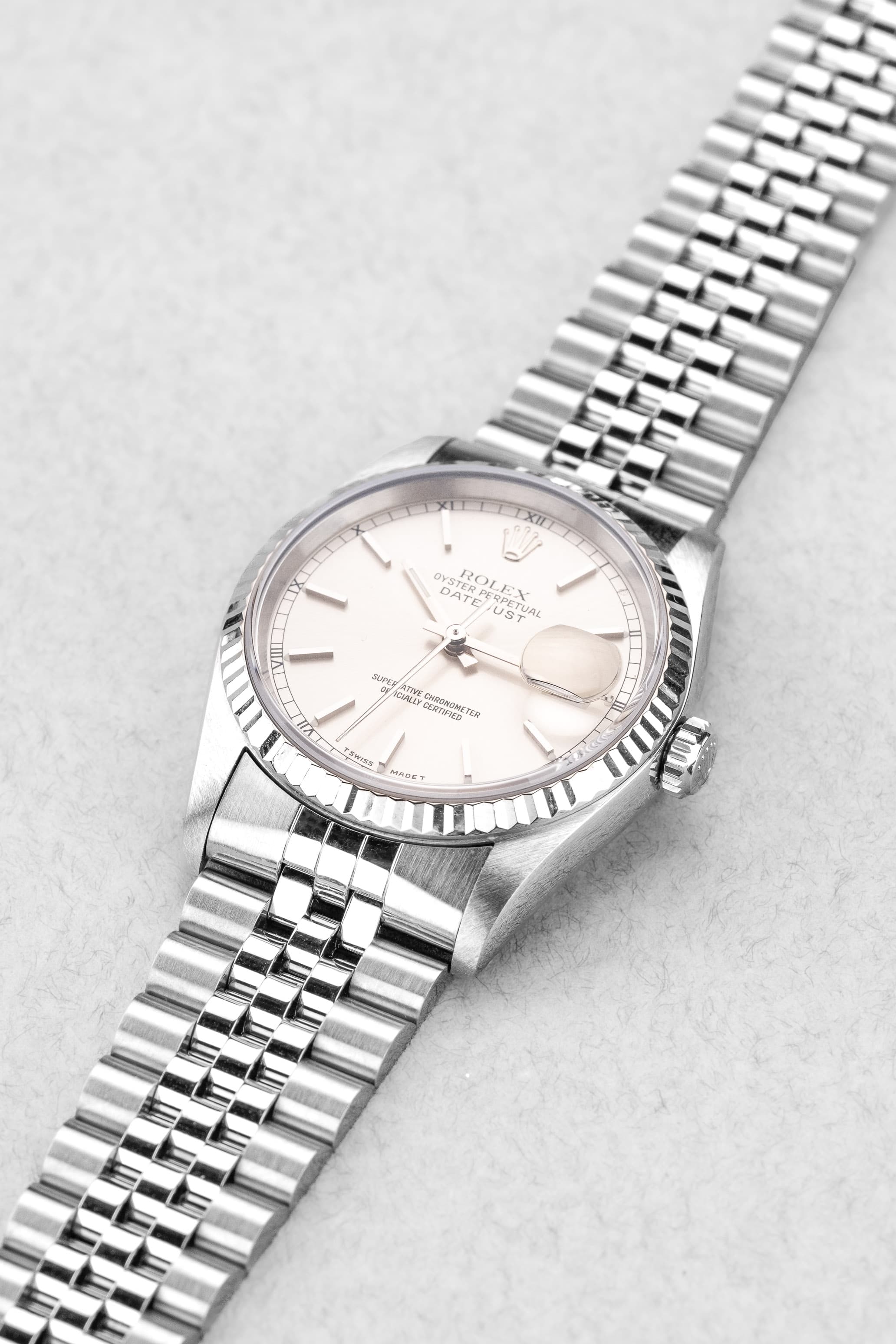 S2X5 Rolex Datejust 16234 « Silver » de 1996 - Feature