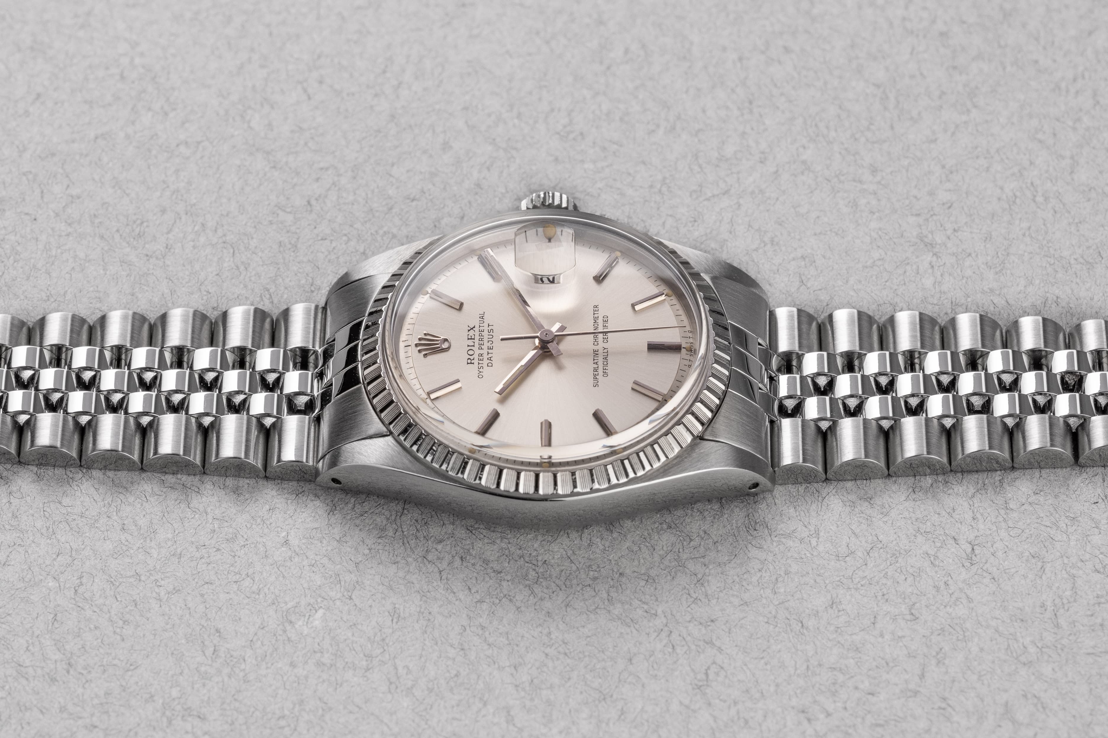 AT4P Rolex Datejust 1603 « Sigma » Silver de 1975 - Left side