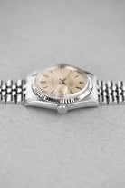 B8SG Rolex Datejust 1601 de 1971 – Superbe et Full Set - Right side