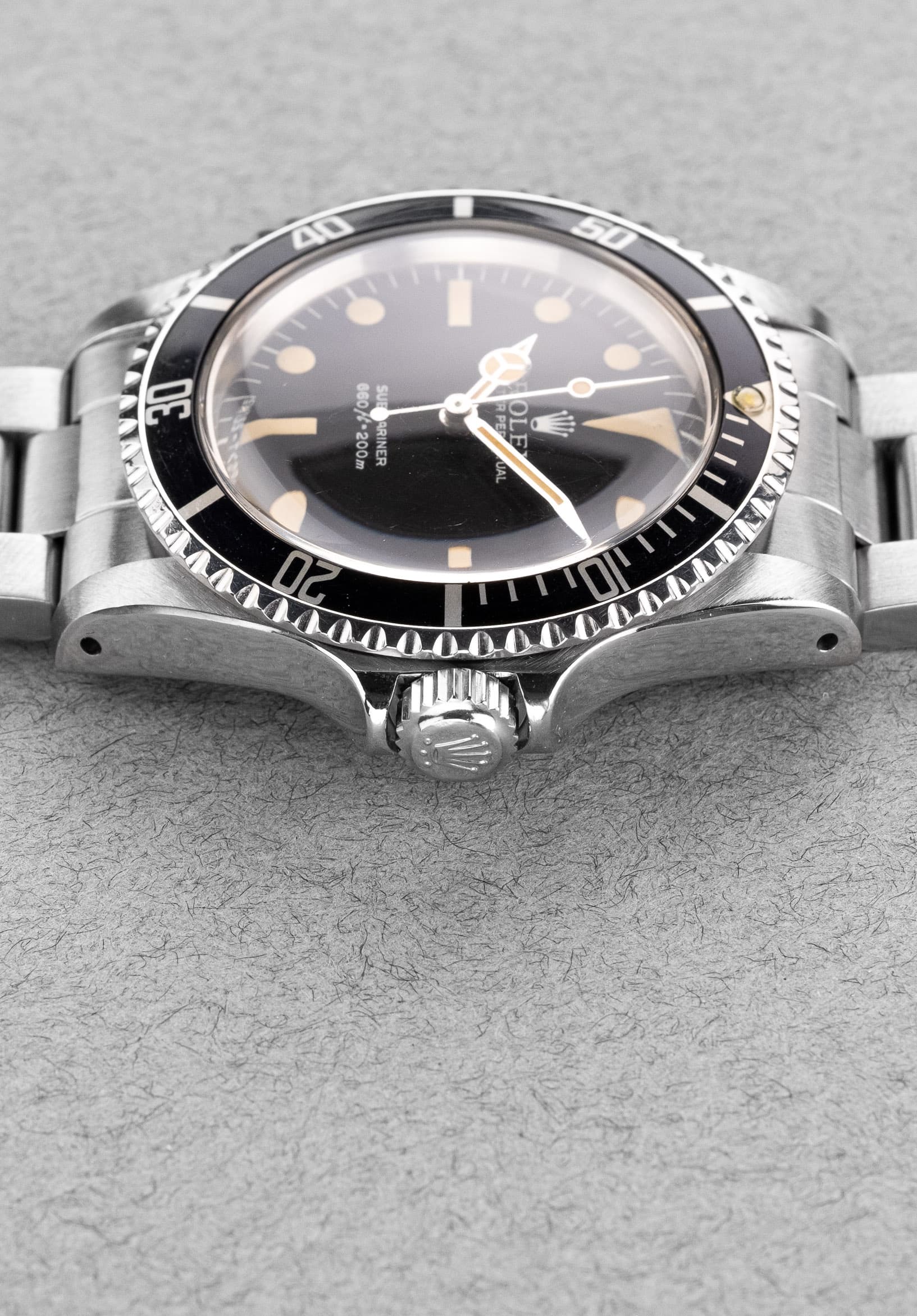 BHYE Exceptionnelle Rolex Submariner 5513 « Maxi Mark 3 » de 1979 - Right side