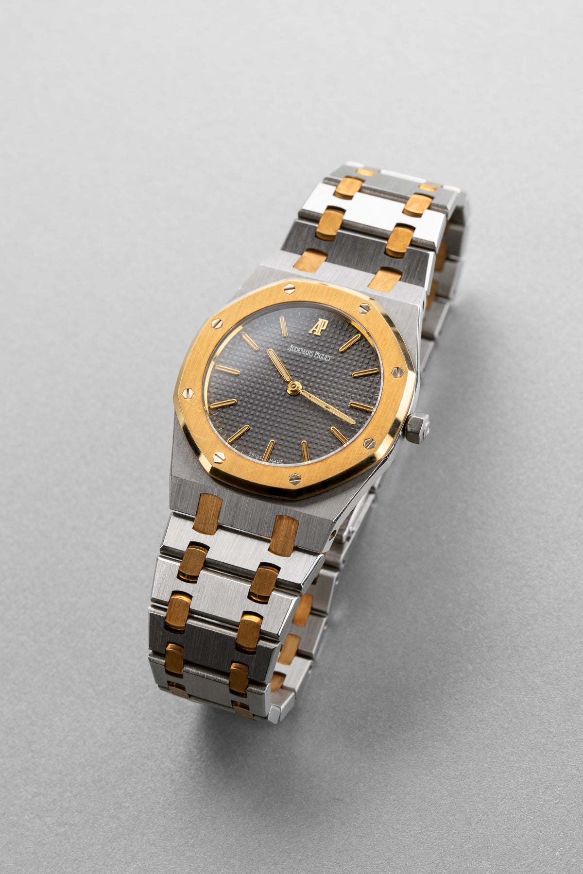 BP5B Audemars Piguet Royal Oak 型號 56303SA 不鏽鋼與黃金腕錶，1999 年——Full Set & 全新品相 - 整體圖
