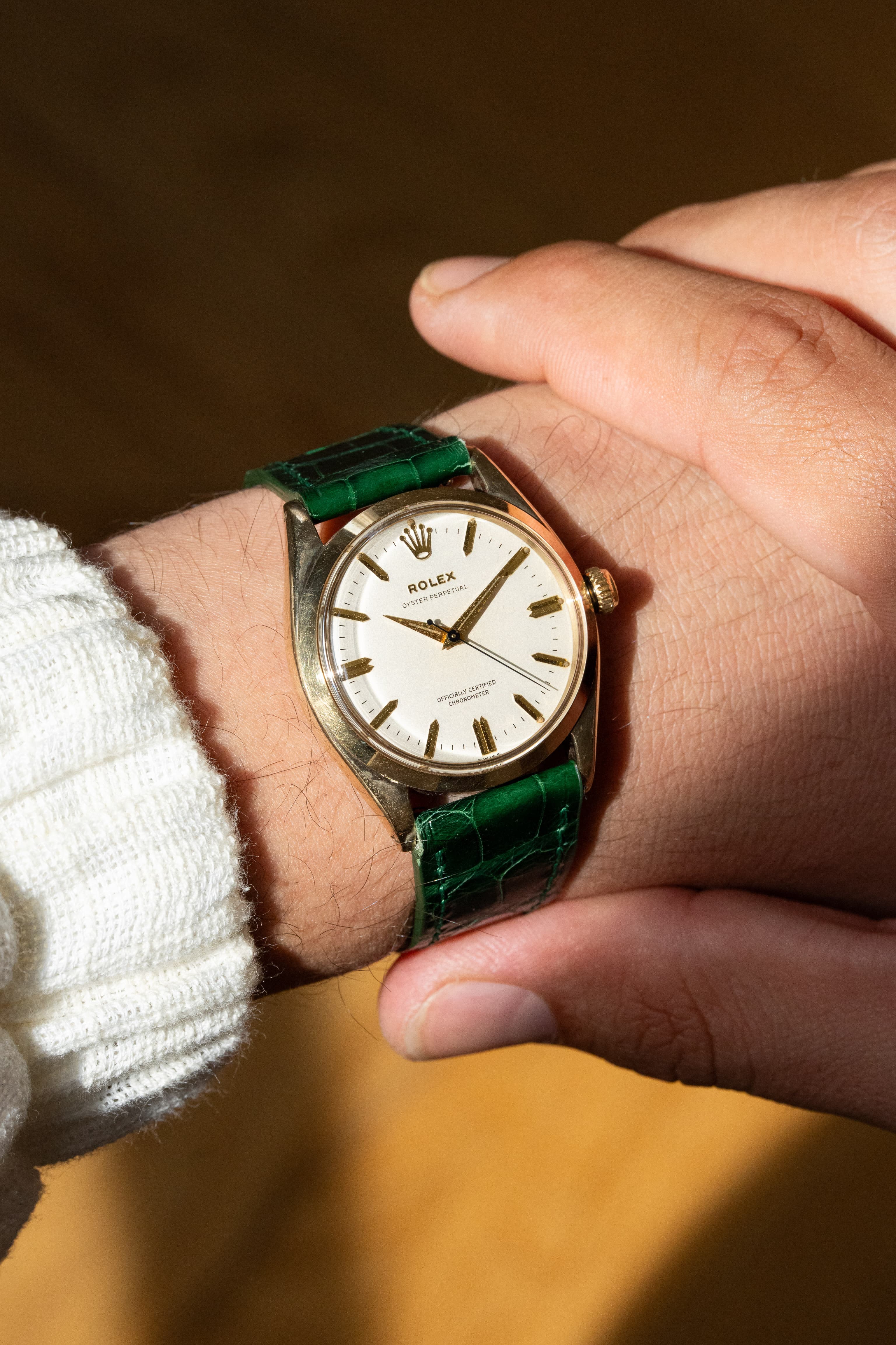 BXFU Rolex Oyster Perpetual réf. 6564 en or jaune de 1955 – OCC, Marché britannique - Wristshot