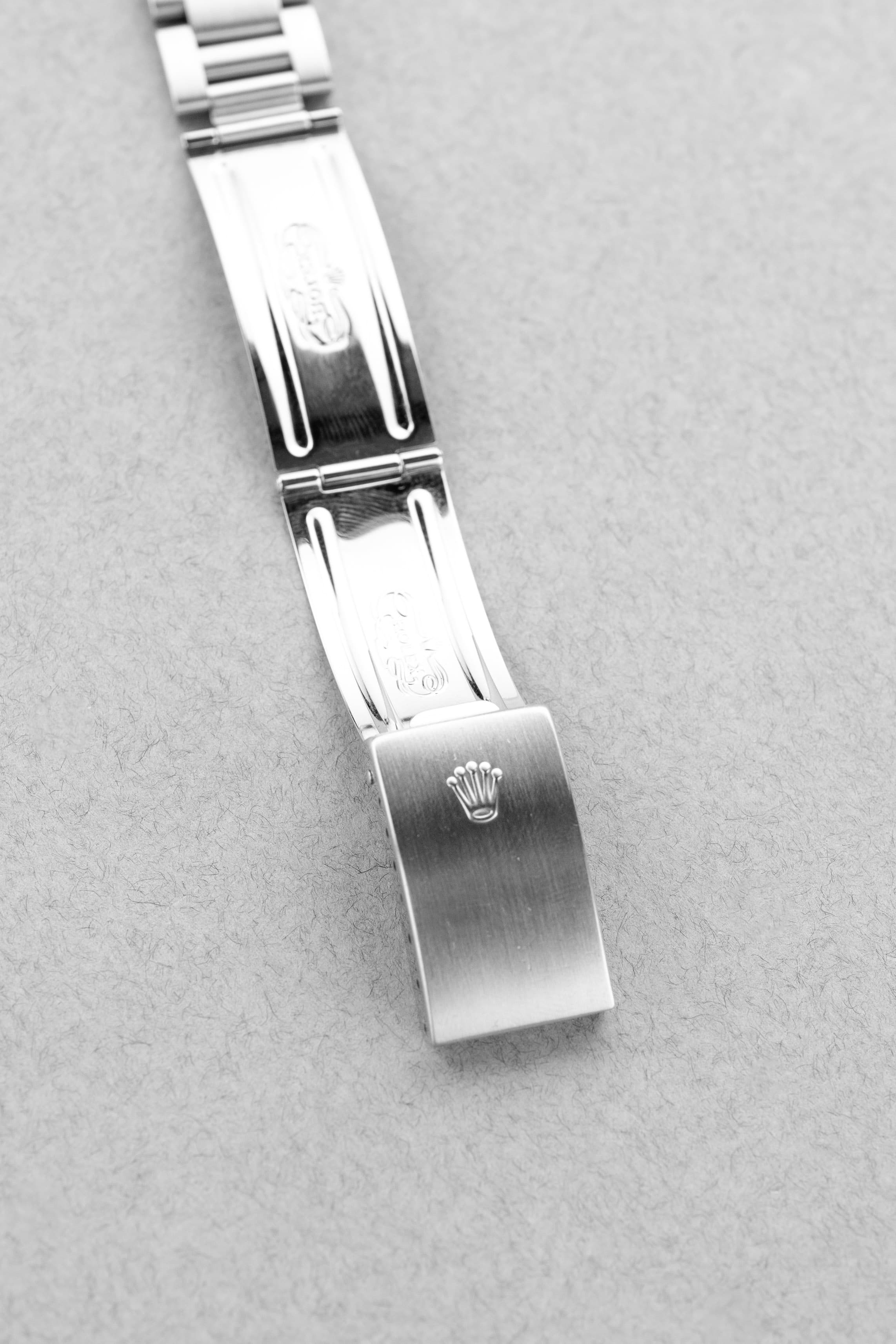 BZFY Rolex Datejust 16200 Bleue de 2002 – Full Set - Buckle Outside