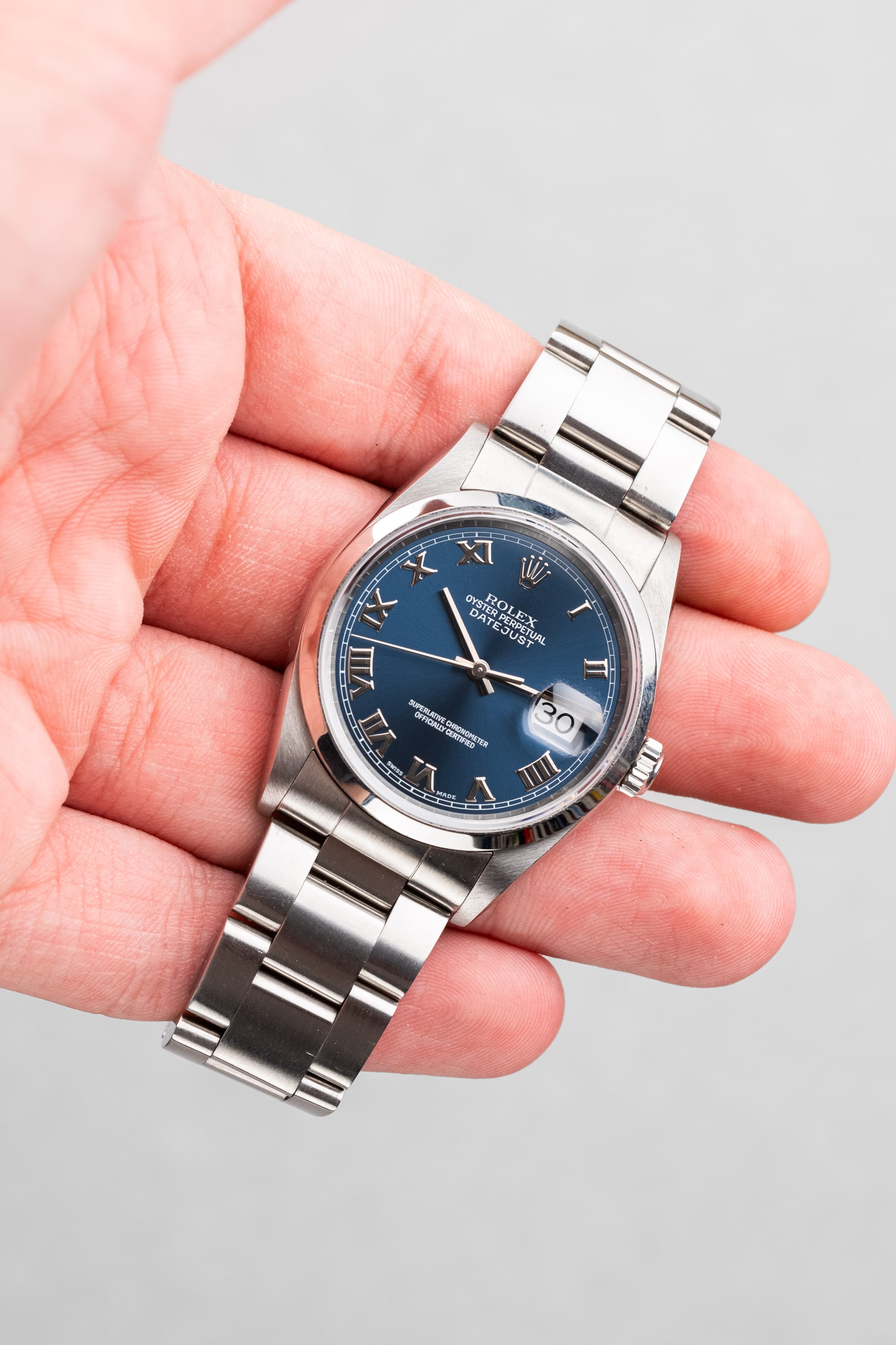 BZFY Rolex Datejust 16200 Bleue de 2002 – Full Set - Lifestyle