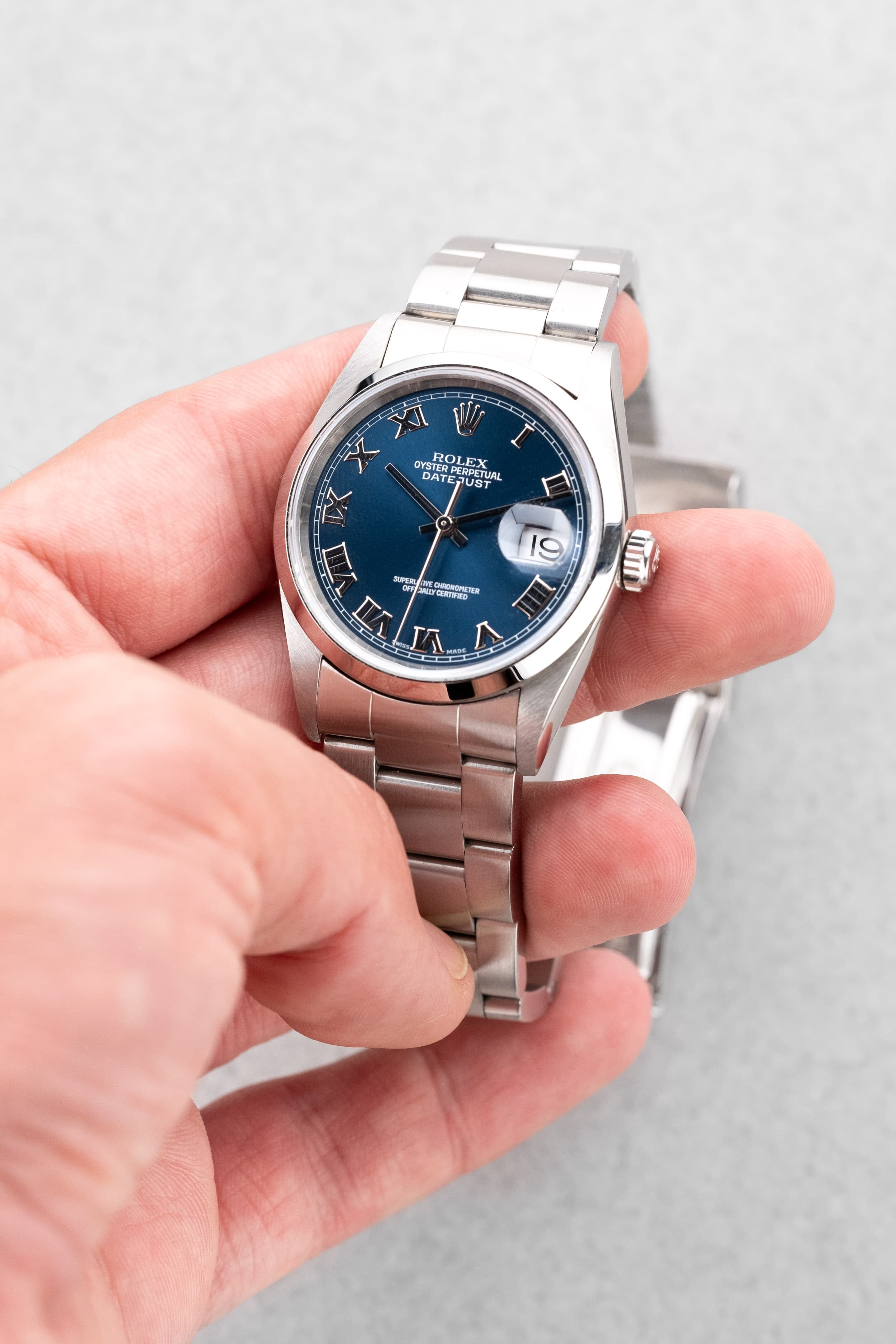 BZFY Rolex Datejust 16200 Bleue de 2002 – Full Set - Wristshot
