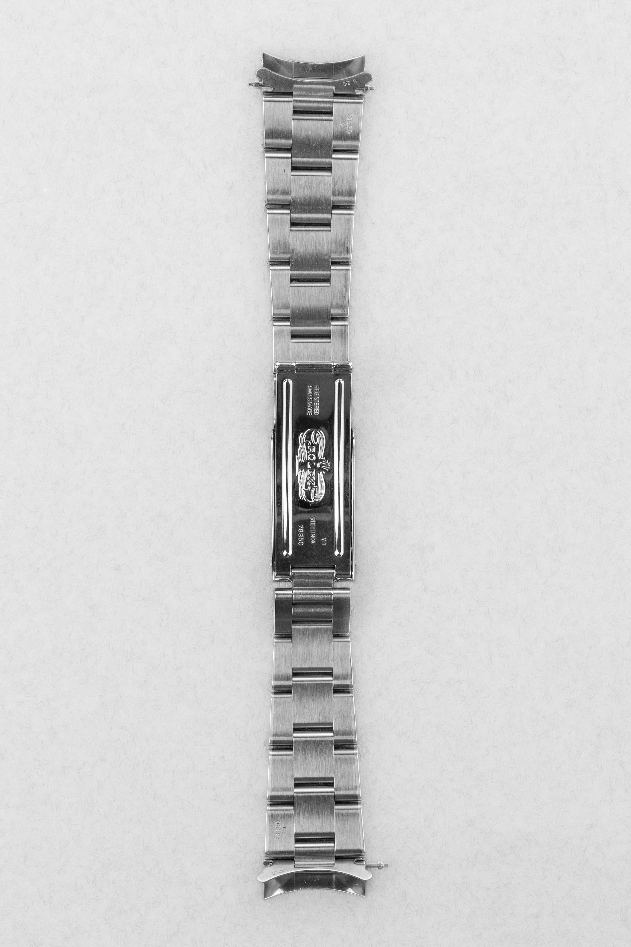 D5XS Rolex Oyster Perpetual Date réf. 15200 de 2000 – Cadran « Silver » - Bracelet Back