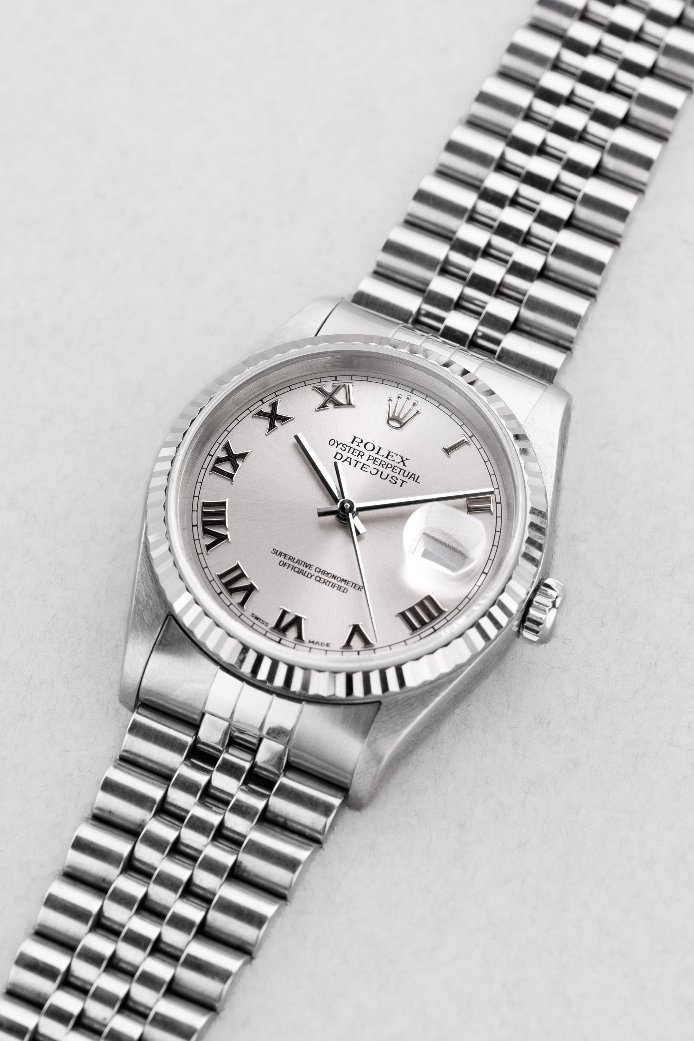 DFDK Rolex Datejust réf. 16234 de 2000 – Cadran « Silver Roman No Lume » - Three Quarters