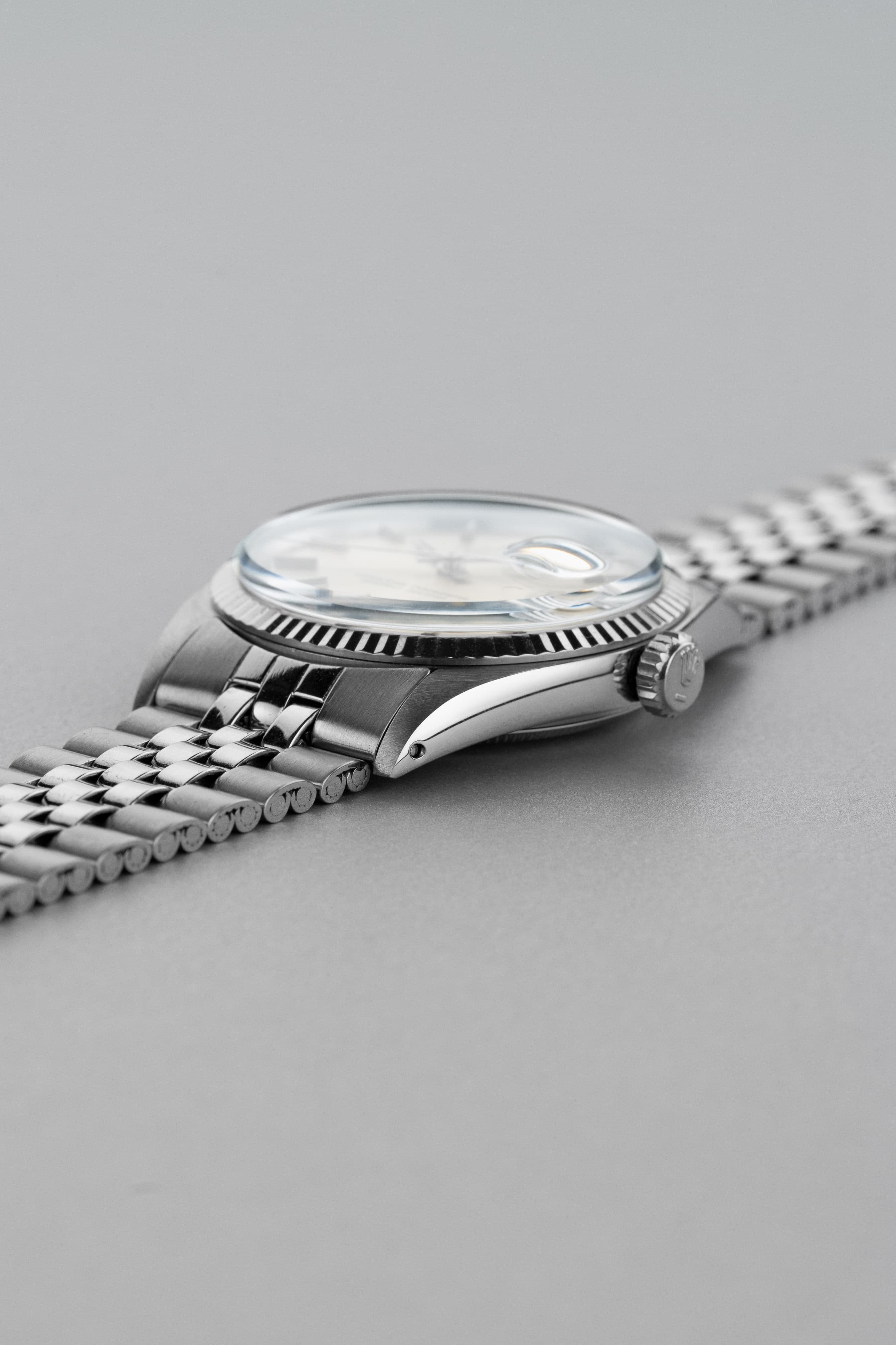 DMRF Rolex Datejust réf. 1601 en acier de 1969 – Cadran « Silver » - Right side