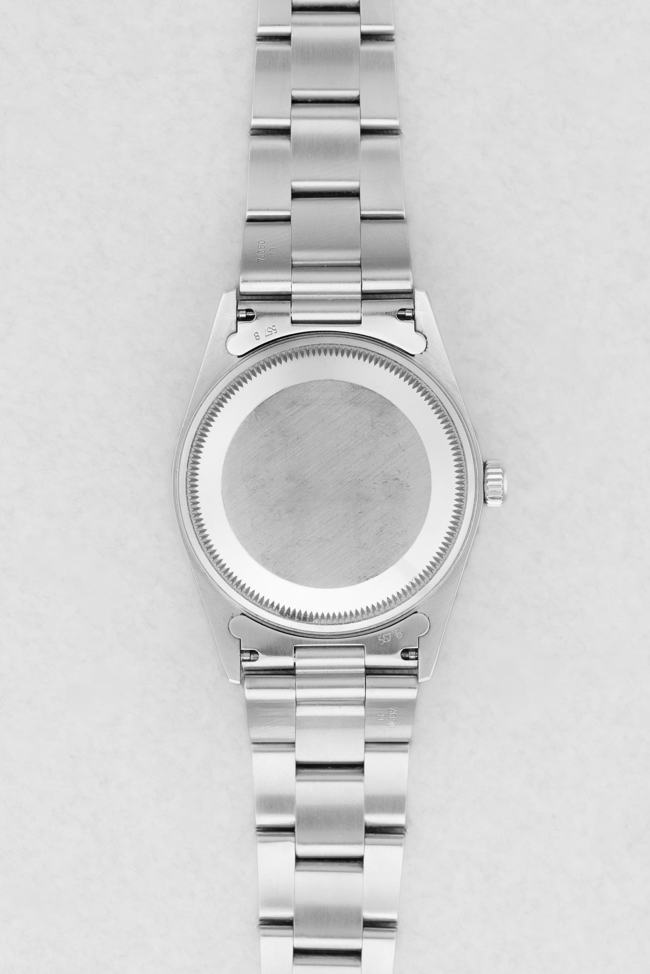 DT2Y Rolex Oyster Perpetual Date 15200 de 1999 – Cadran noir au tritium patiné - Back